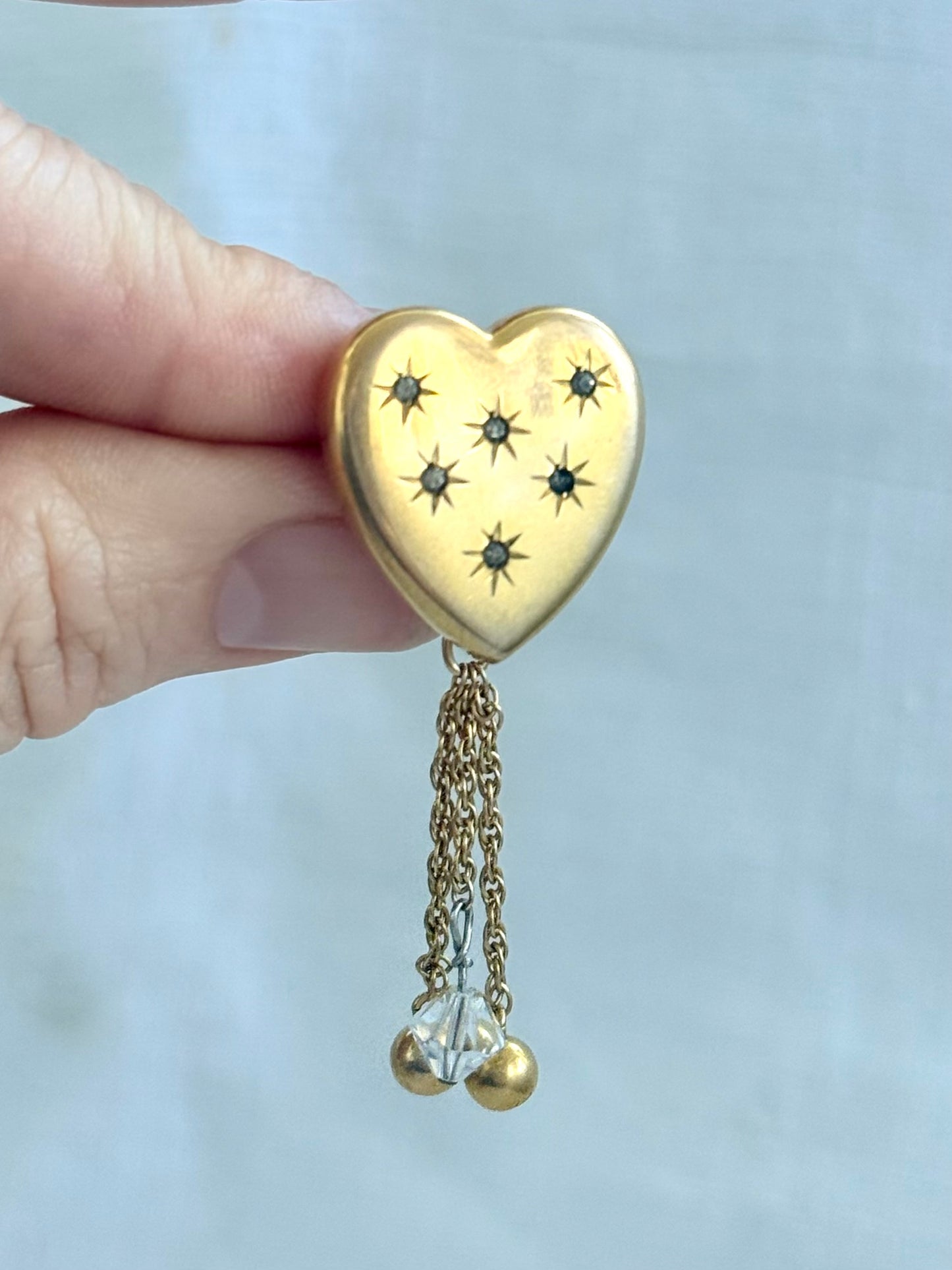 .10k gold plated .1940s American diamanté star set heart brooch