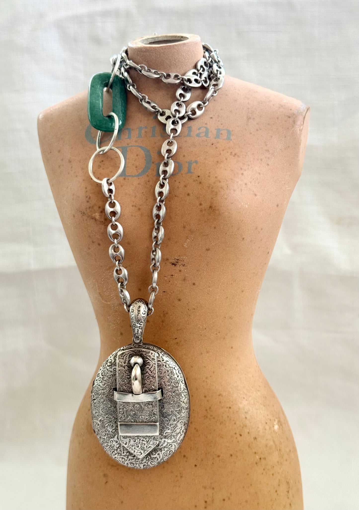 .1880s .925 antique Victorian sweetheart oversized sterling silver buckle locket