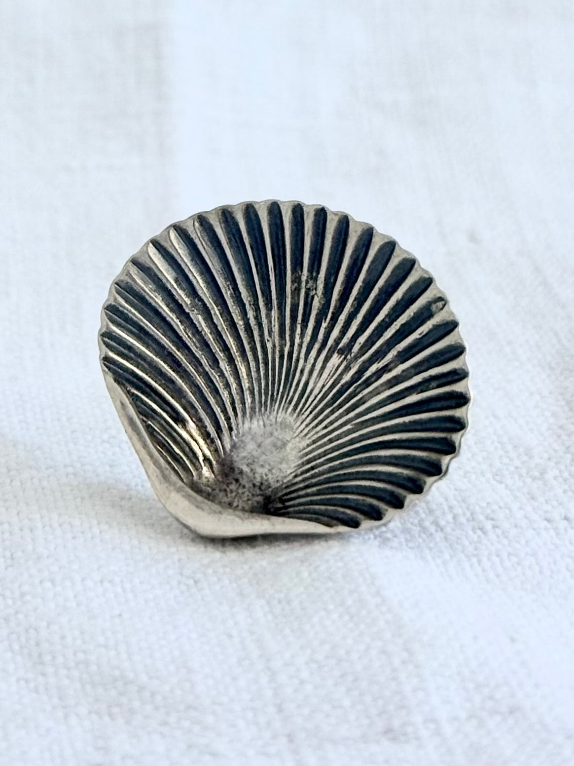 .1920s .1930s .925 vintage Clamp Shell figural brooch