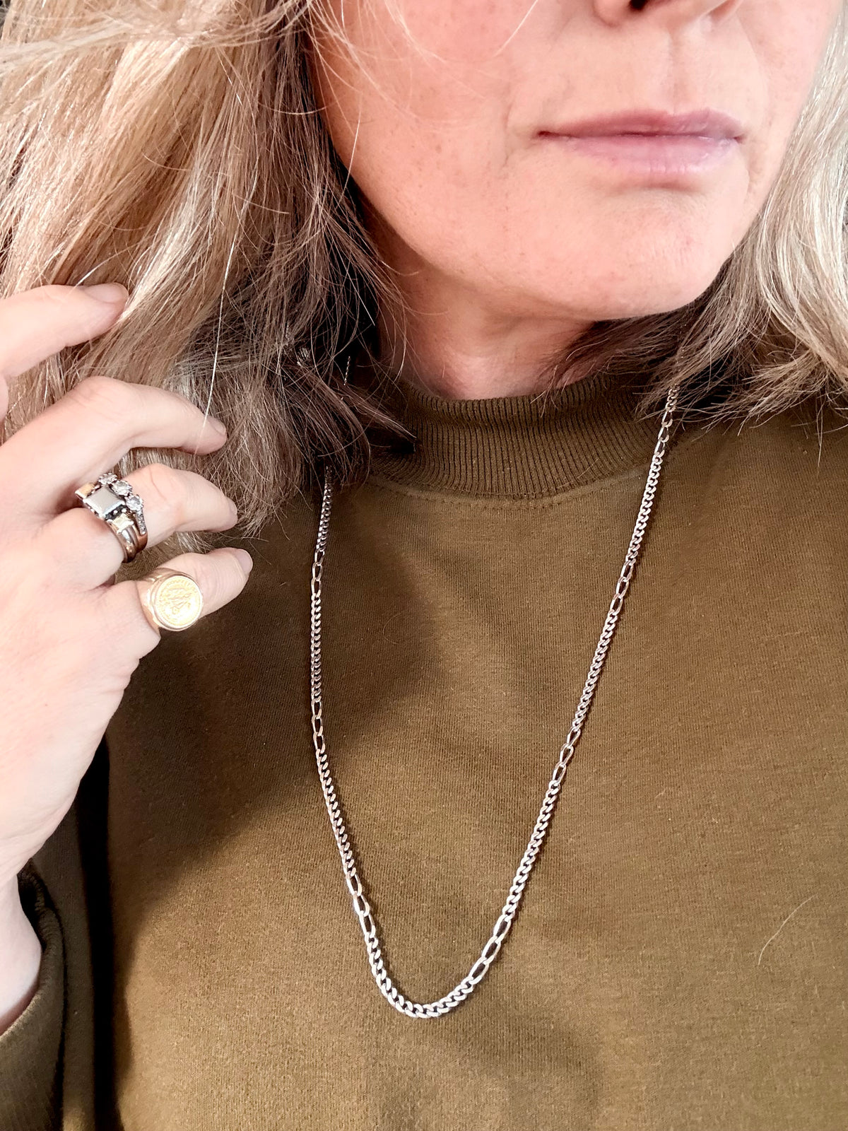 .1970s .925 .71cm long retro perfect sterling silver flat curb chain Figaro chain modernist chain link long retro perfect necklace