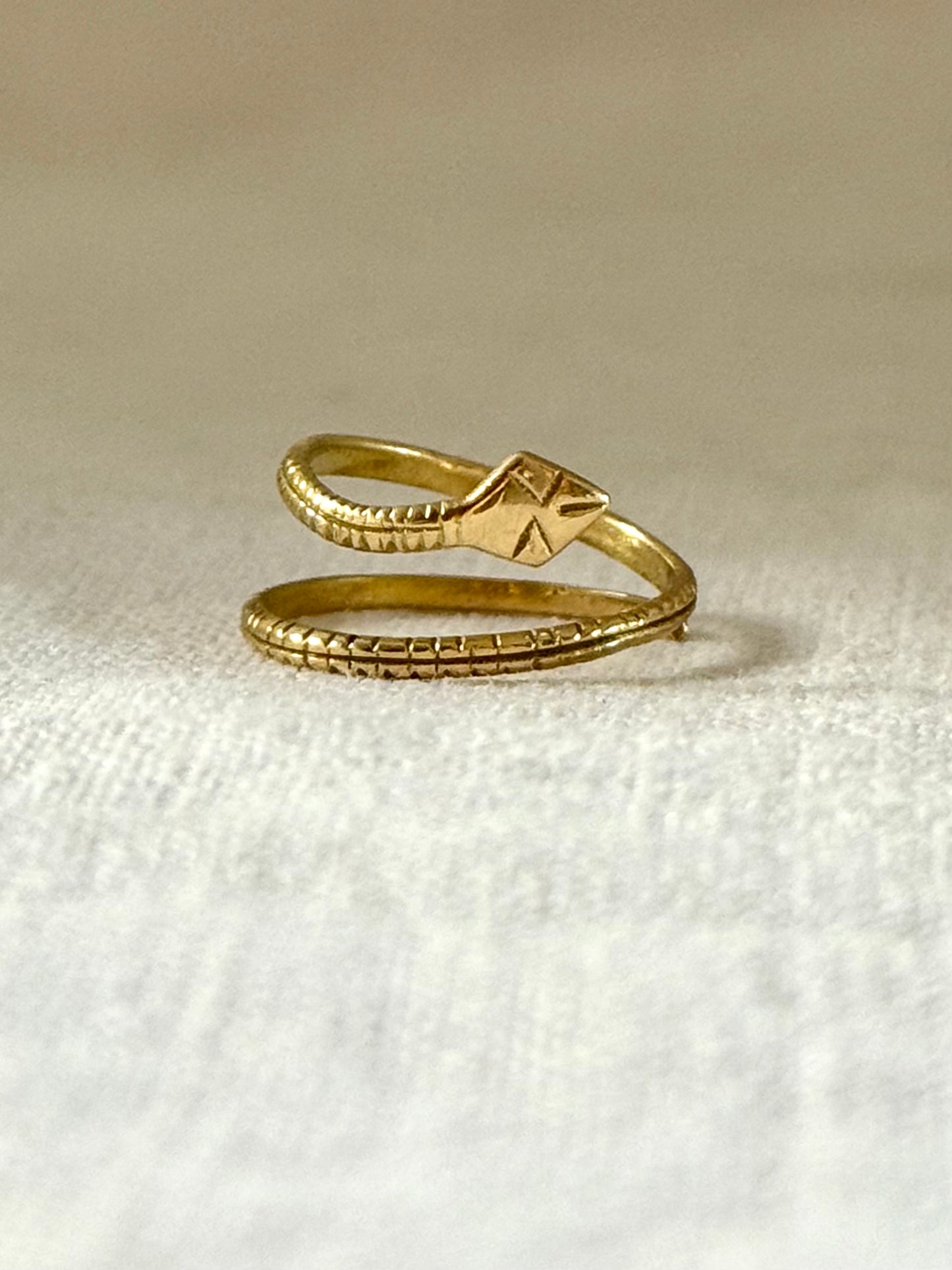 .1910s .1920s .20ct .833ct Arts & Crafts hand made high carat gold coiled serpent snake ring