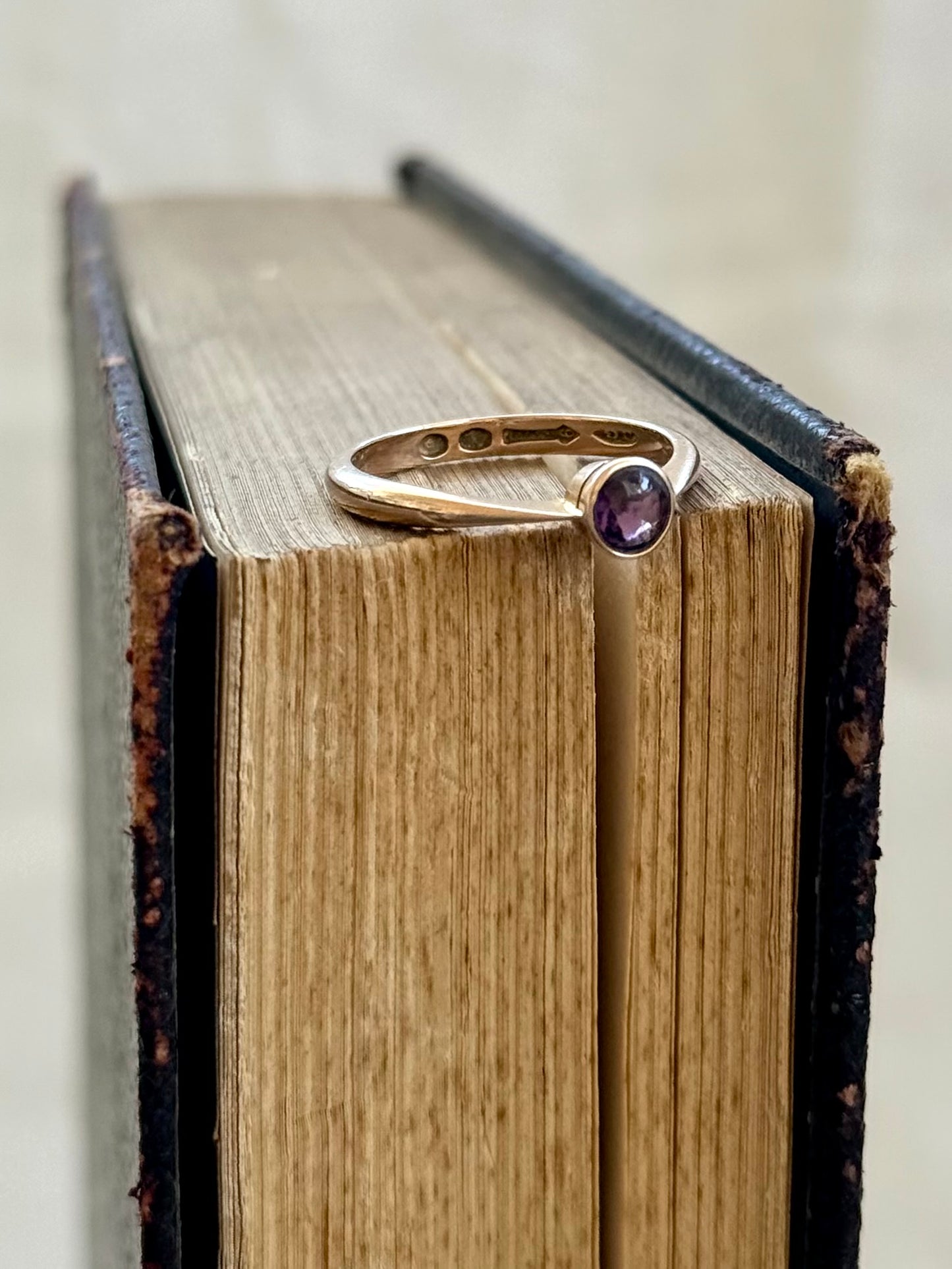 .1926 .375 .9ct Rose Gold Amethyst Art Deco era Antique dress ring