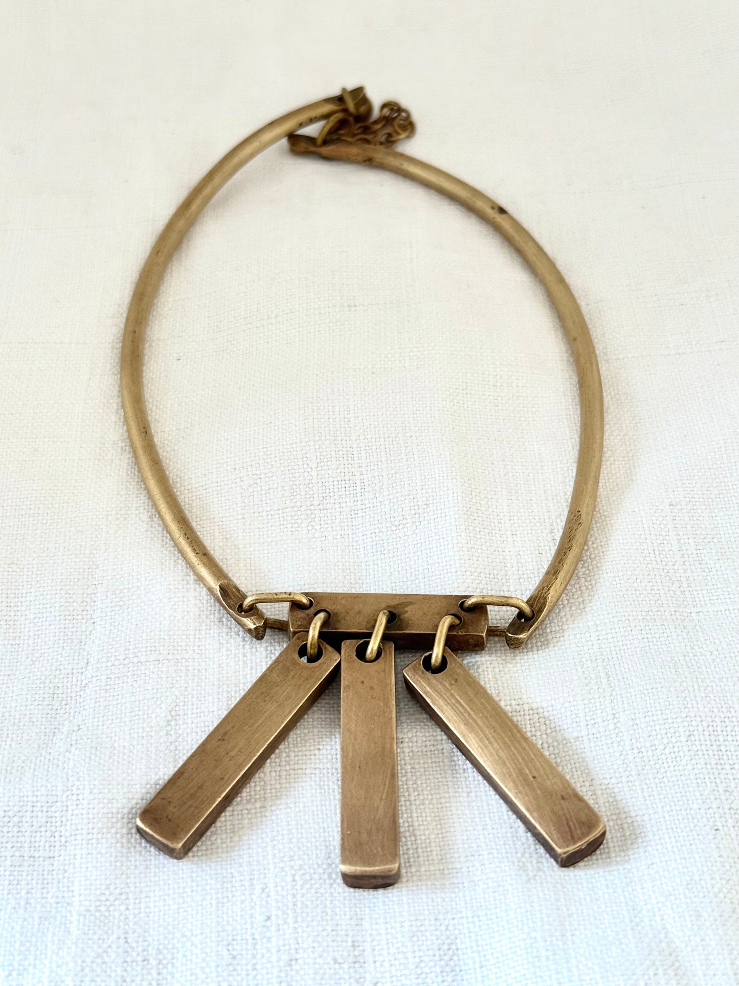 .1970s artisan brass retro geometric chunky brass necklace neck cuff statement neckpiece