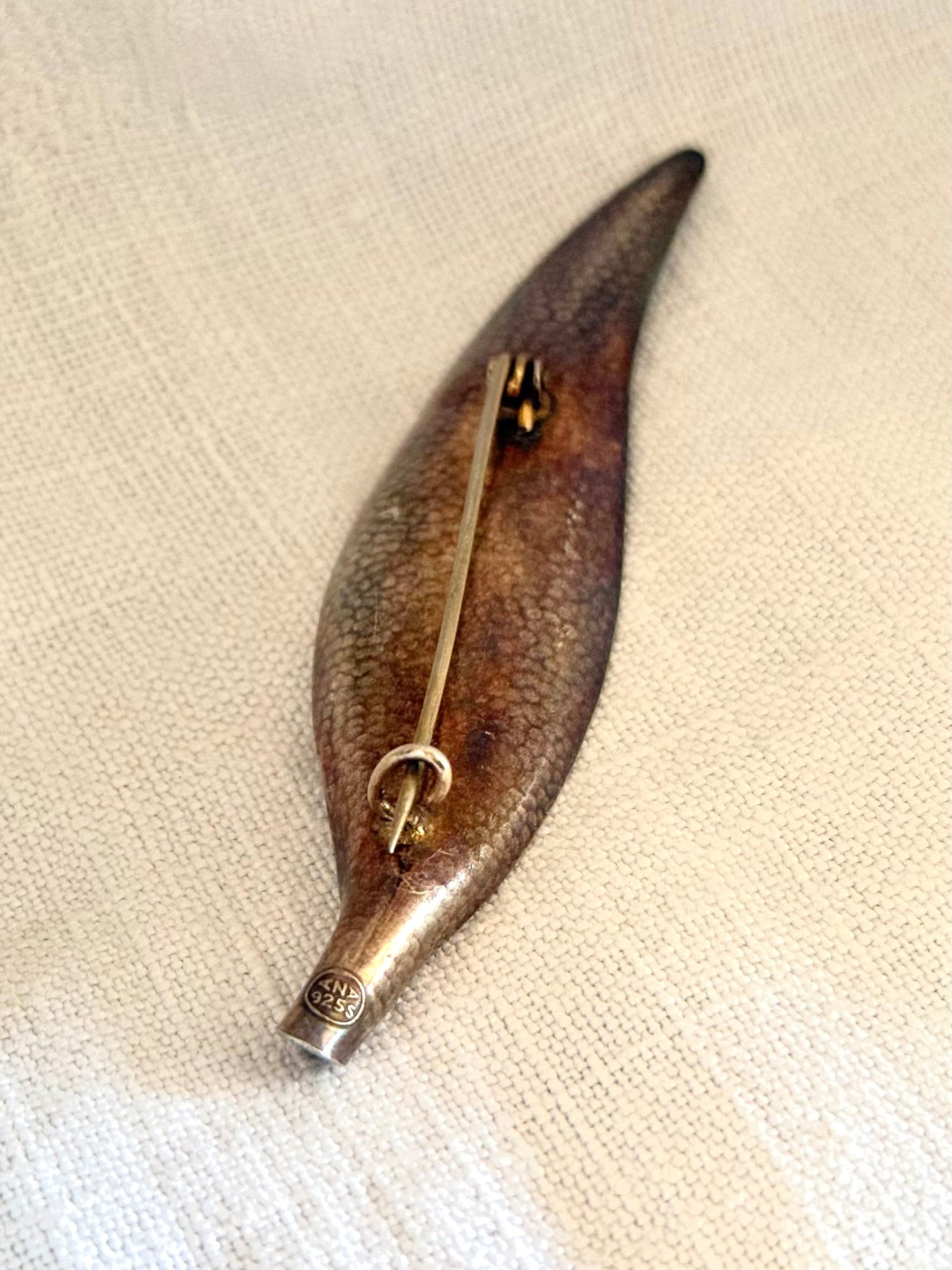 .1940s .1950s .925 Anre Nordlie Norwegian Scandinavian green guilloche enamel leaf sculptural collectors brooch pin