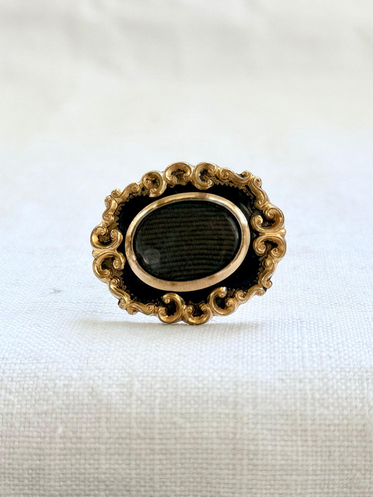 .1850s .1870s antique Victorian mourning hair work enamel heirloom brooch