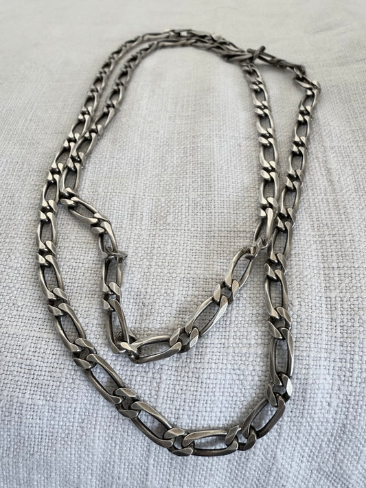 .925 1970s 60cm long retro perfect sterling silver chunky link well made Figaro chain modernist chain link necklace