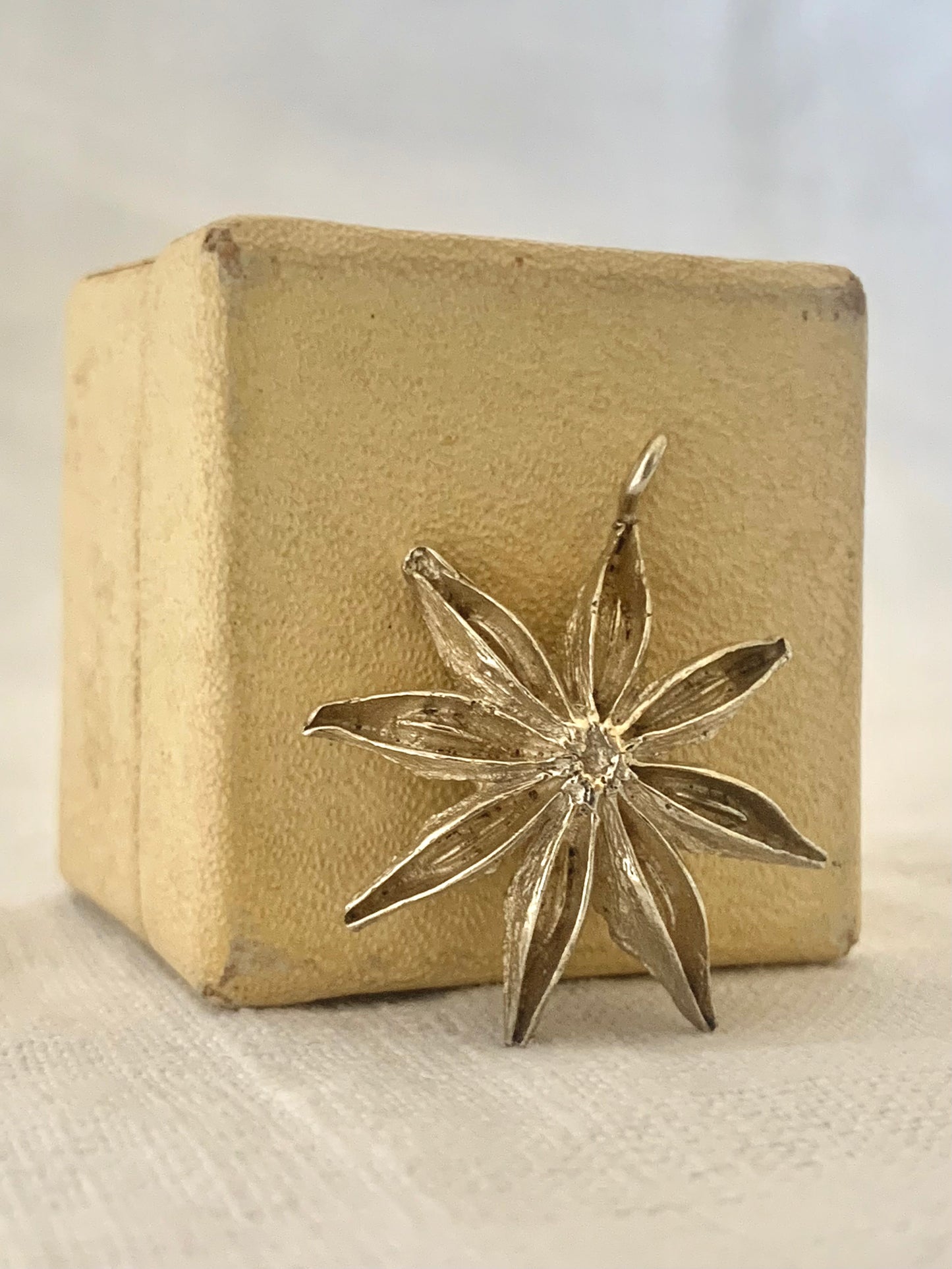 .925 artisan made Star Anise seed pod cast flower shape silver pendant