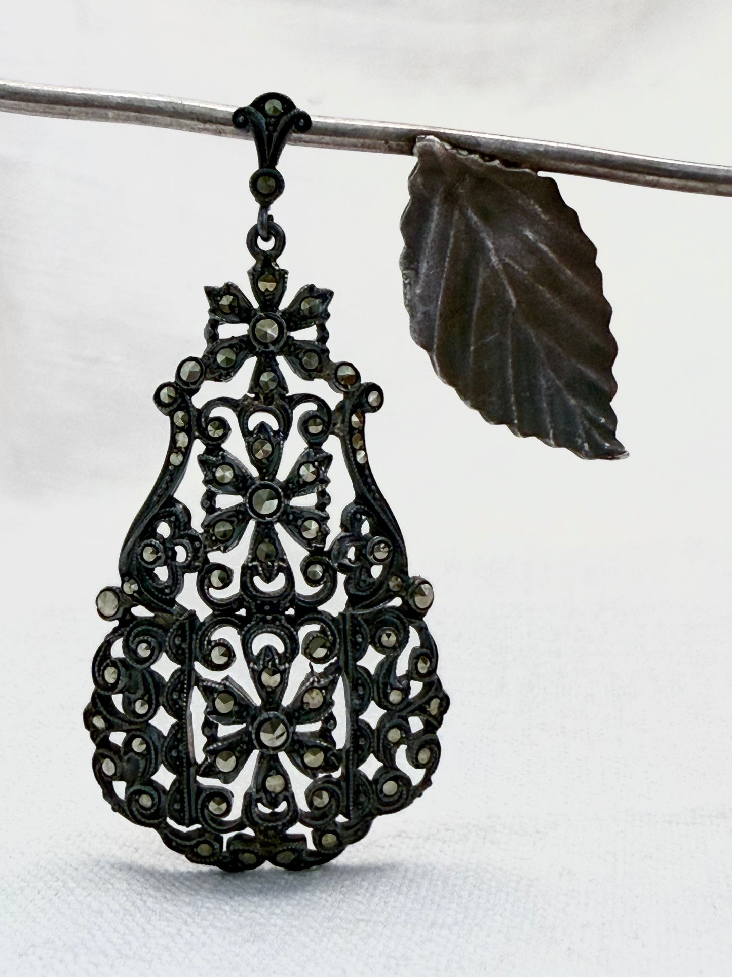 .935 1910s Art Nouveau German Jugendstil Edwardian era high grade silver and marcasite floral drop pendant