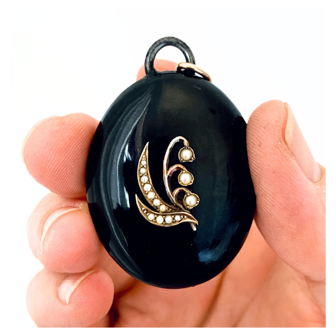 .1870s .1880s antique Victorian era rare and gorgeous natural Pearls and French Jet gold detailed Mourning locket pendant