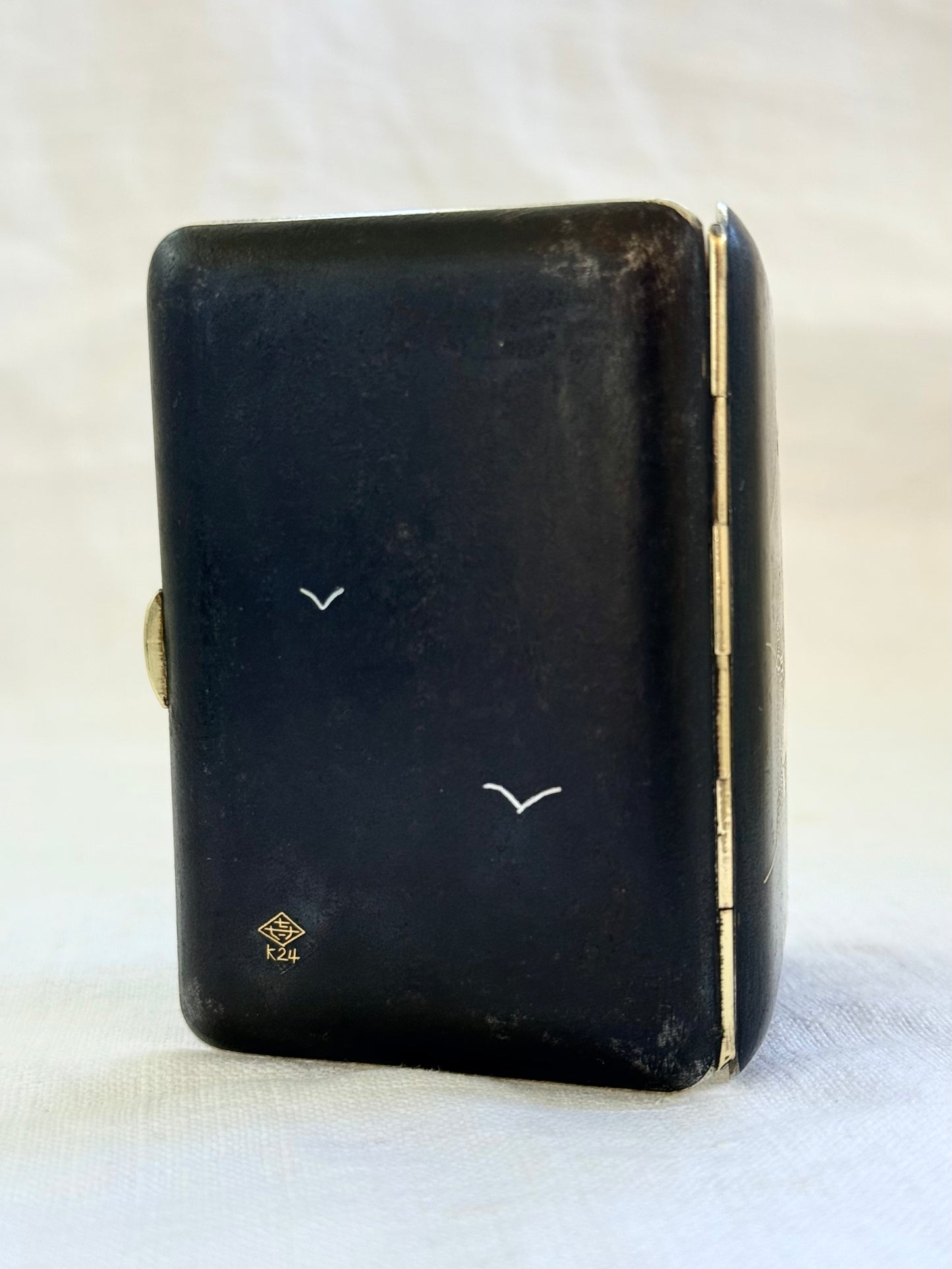 .1930s .1940s .24k gold collectors Japanese craft-man studio made Damascene mixed metal inlay oriental treasure cigarette trinket case