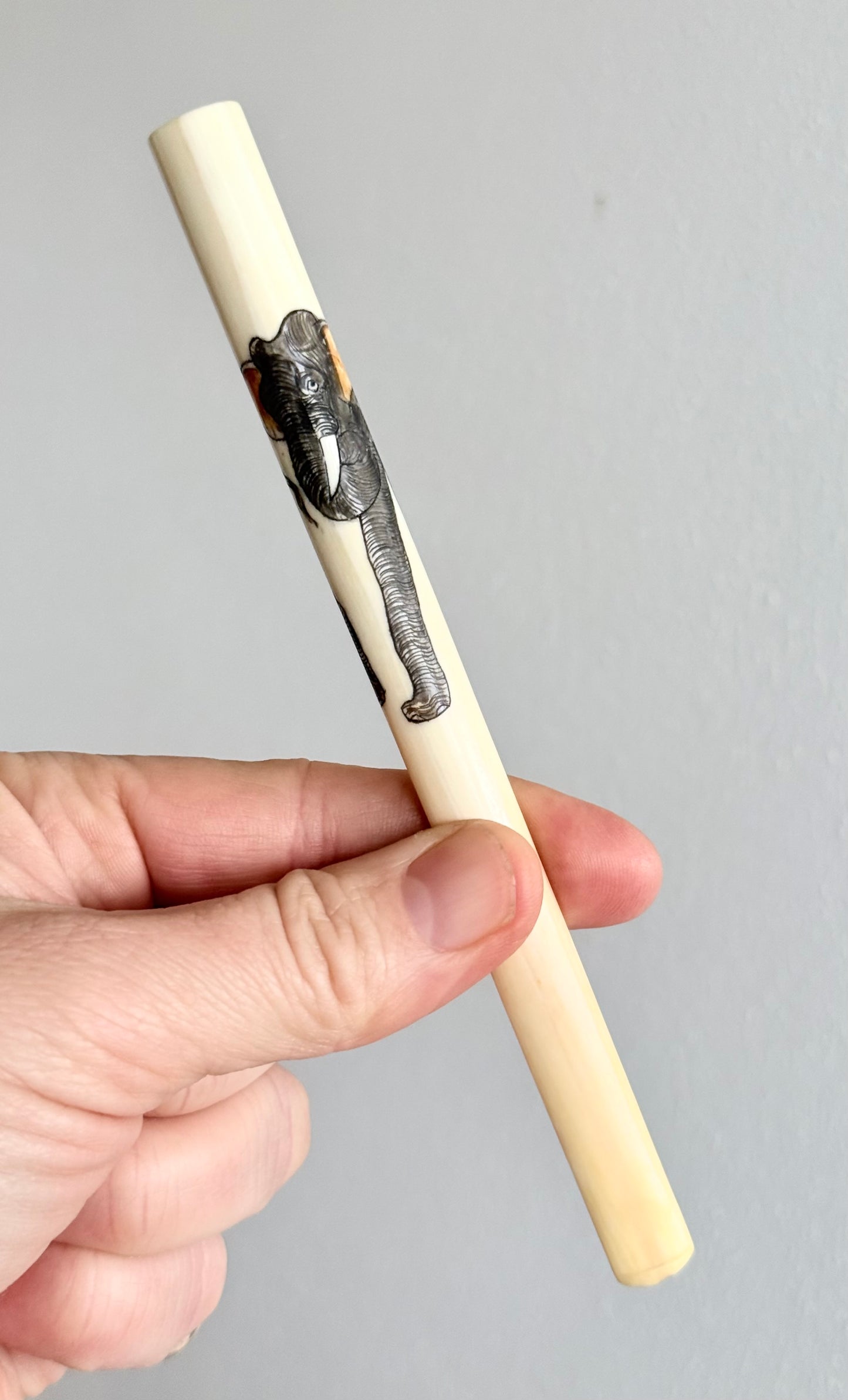 .1900s .1910s Chinese Meiji era incised elephant design ivory cigarette holder