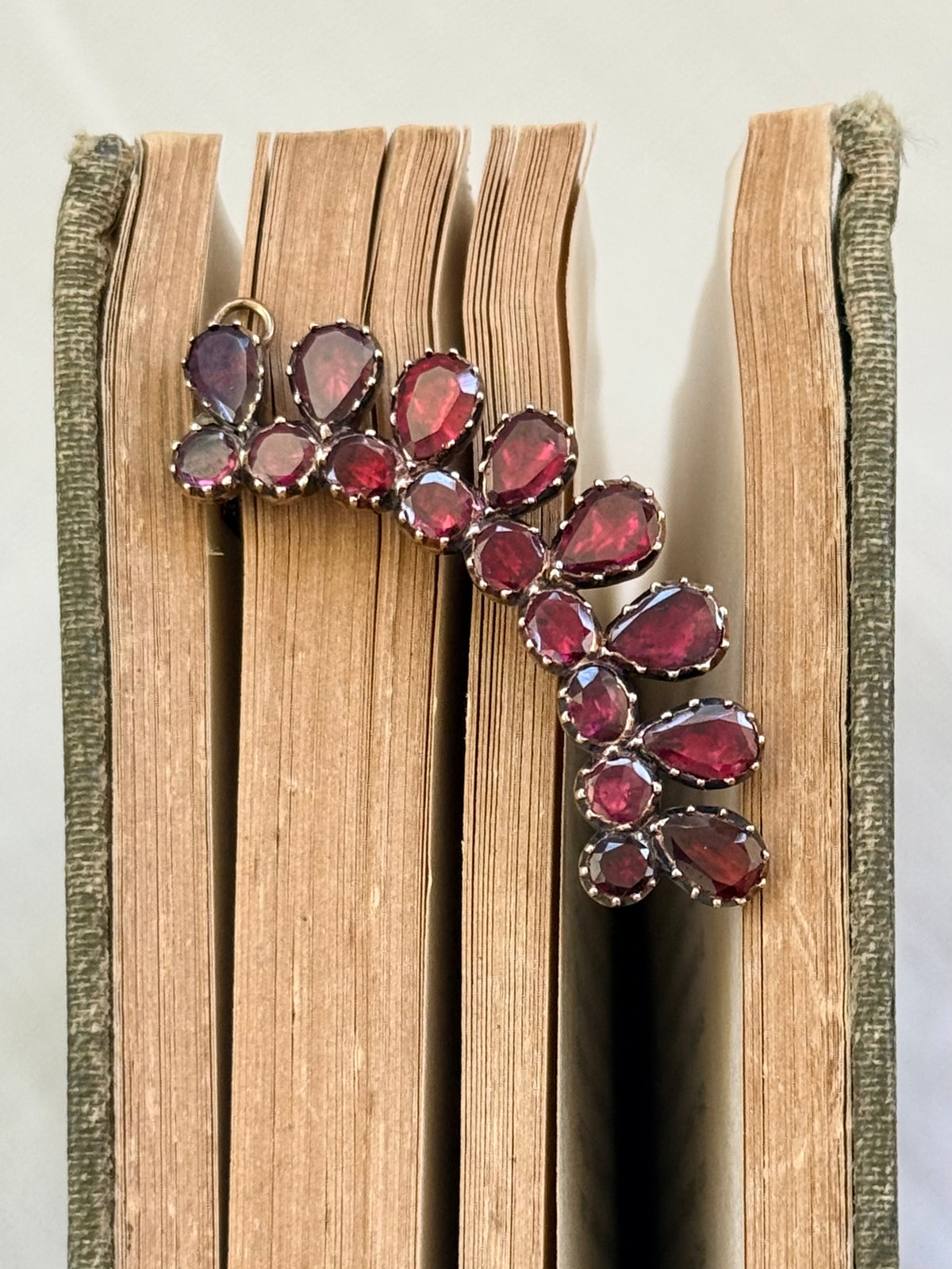 .14ct .1800s antique Georgian flat top Garnet gemstone heirloom gold tiara brooch