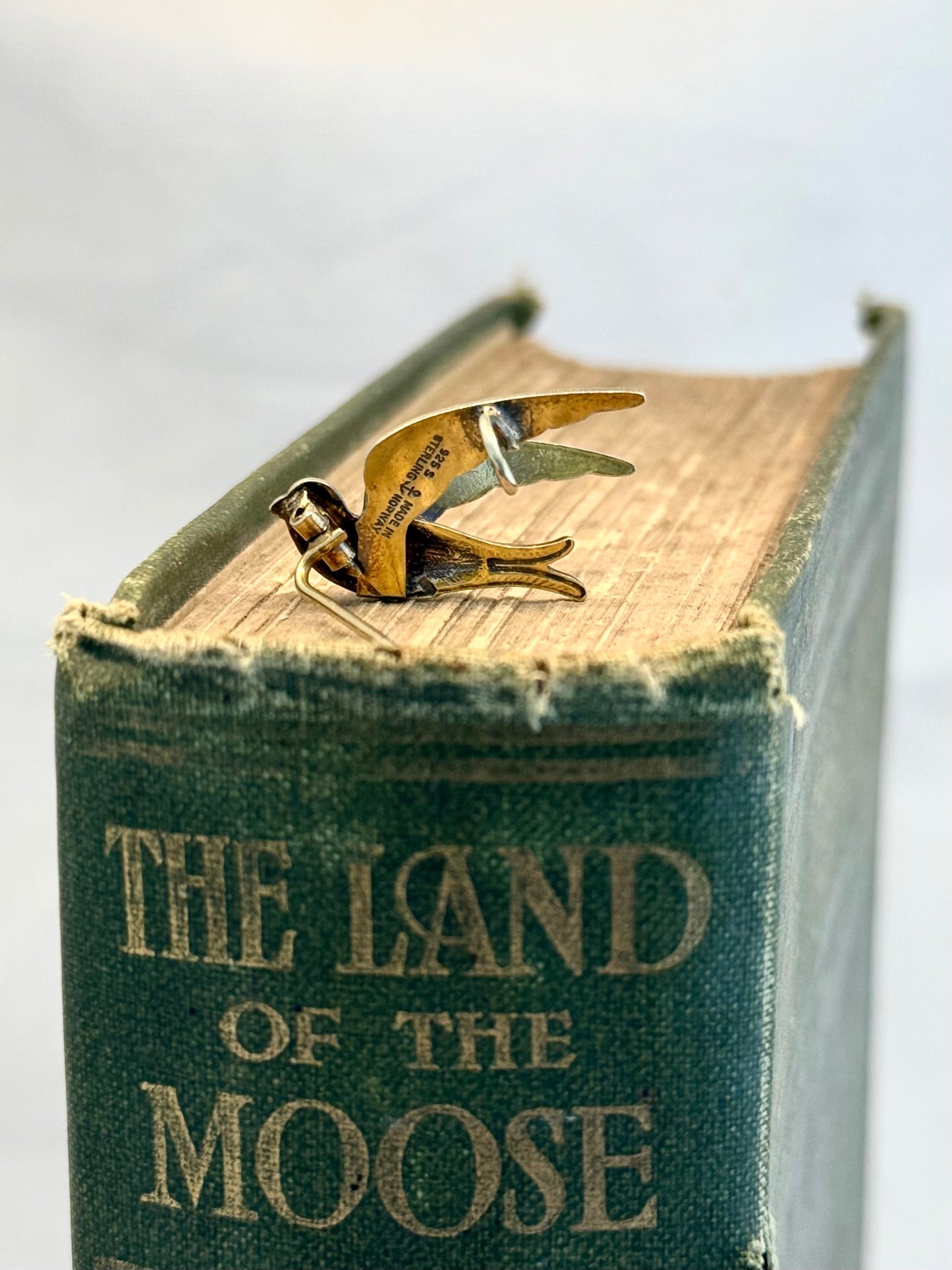 .1950s collectors bird dove royal blue enamel brooch by Hans Myhre of Oslo Norway