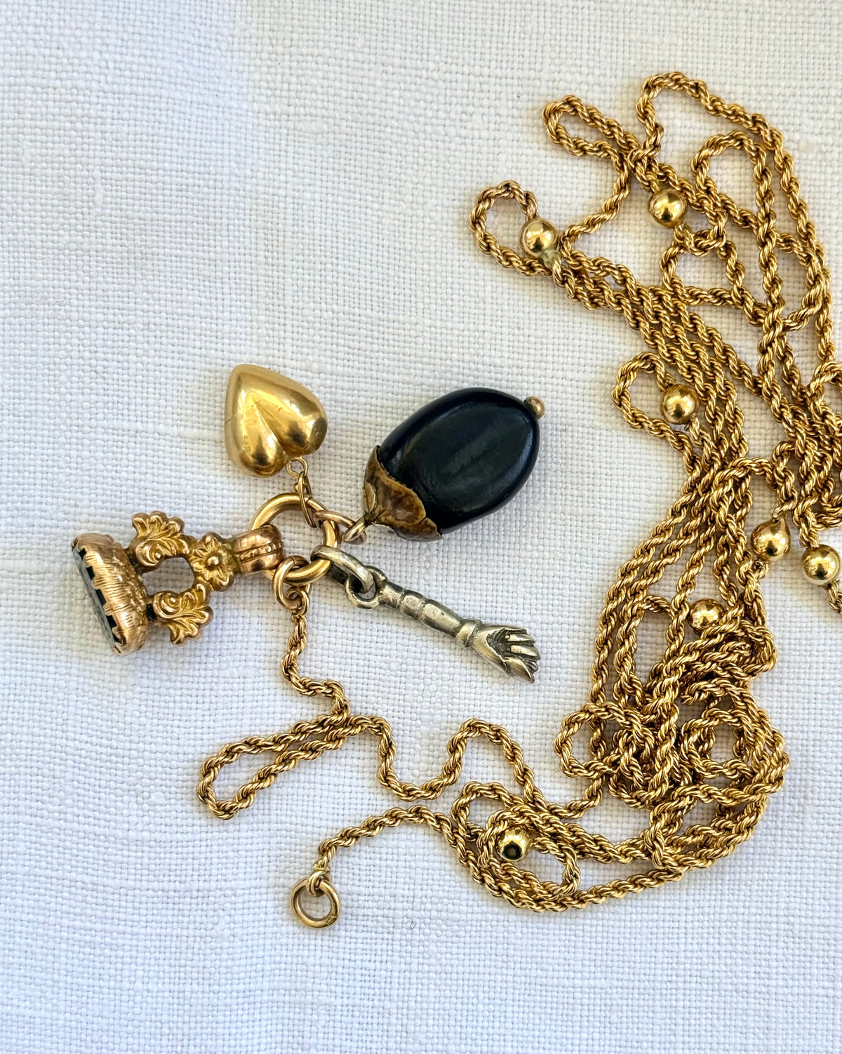 .18ct .1900s antique French high carat .750 gold puffy heart romantic charm pendant