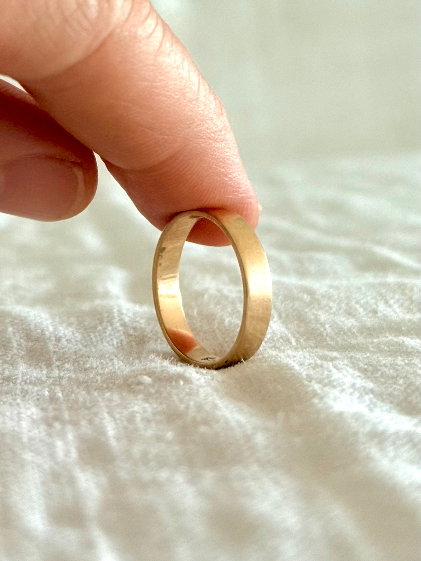 .375 .3.8mm wide .9ct yellow gold classic heirloom solid gold ring band