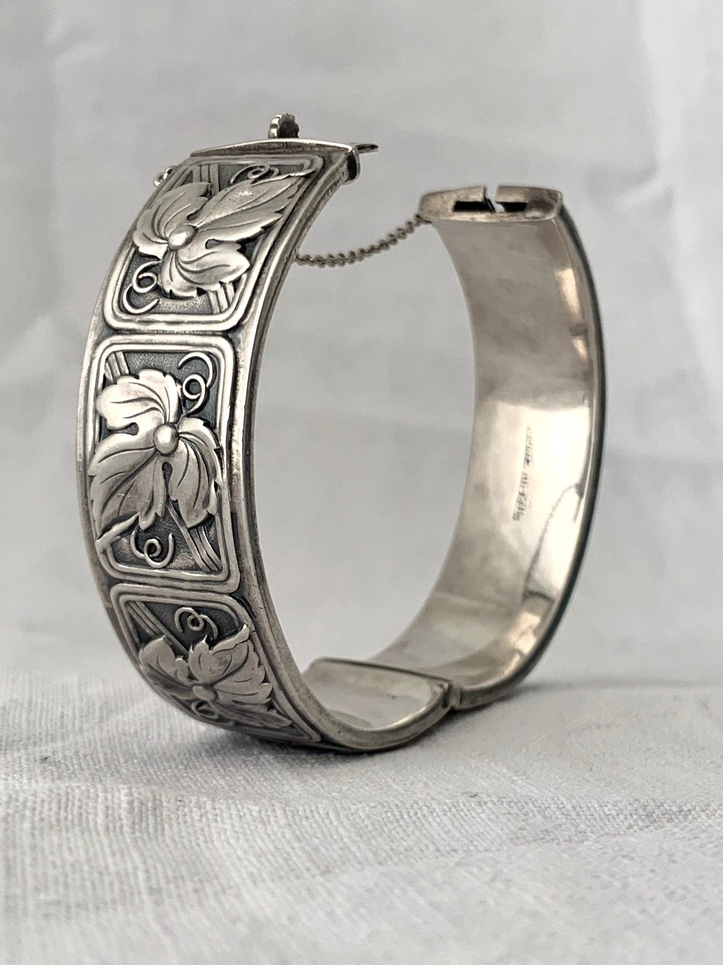 1950s 1960s 925 Candida designer Grape vine leaves Sterling Silver collectors Candida modernist Joe Calafato South African clasp bangle