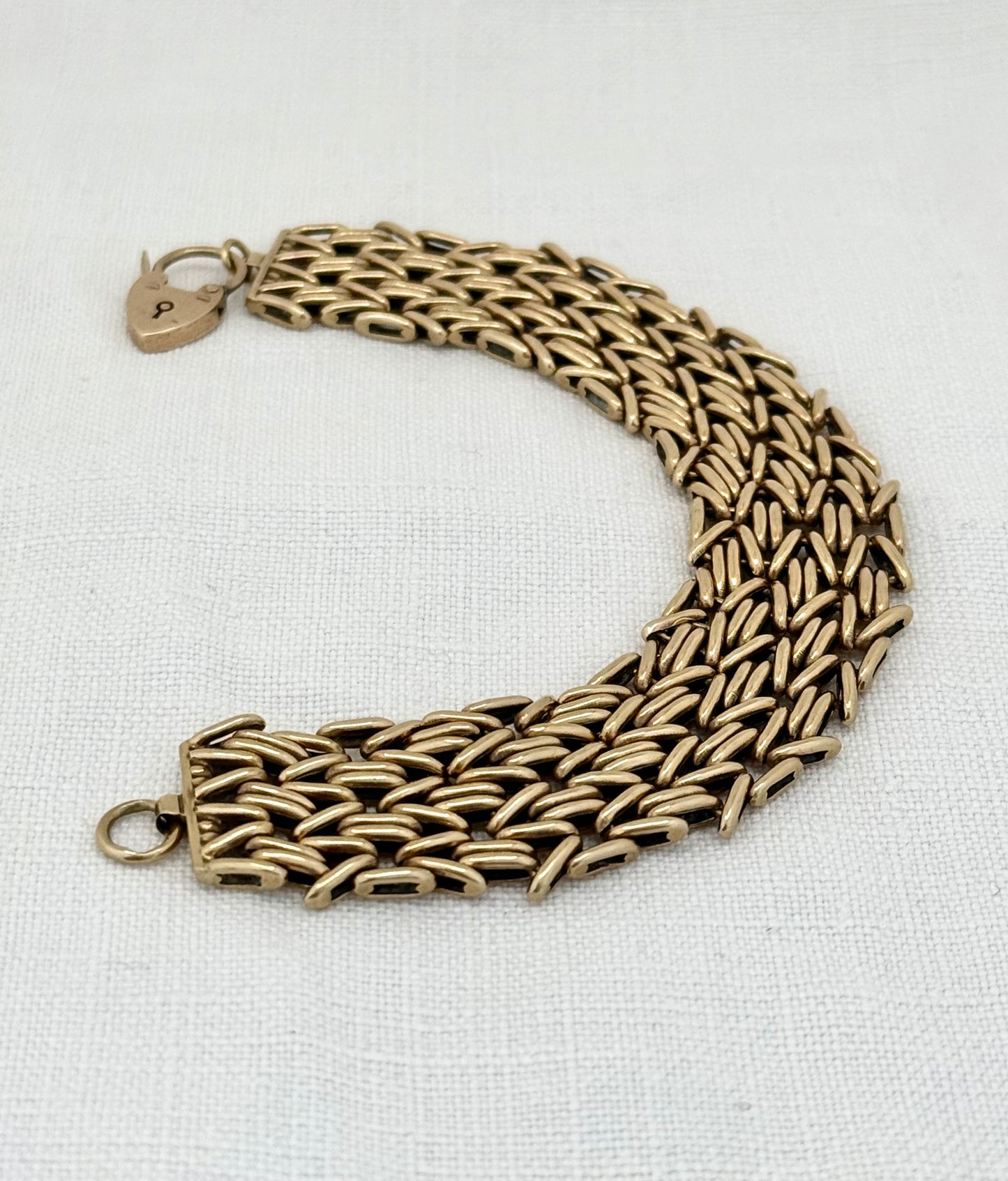 .1960 .1964 .375 9ct gold solid fancy link wide chunky width fancy link gate chain chain bracelet with gold heart padlock clasp