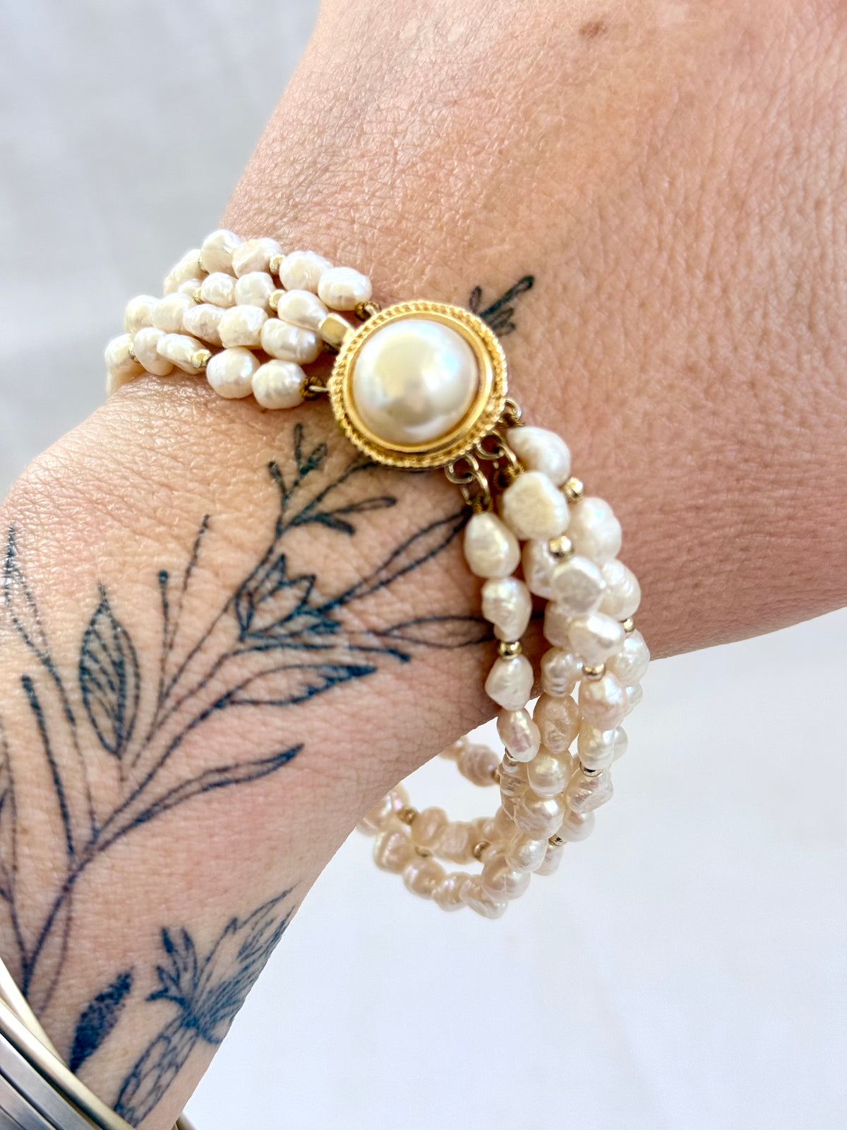 .4 strand .925 silver Gold Plated freshwater rice pearl multi strand vintage 1970s style pearl bracelet