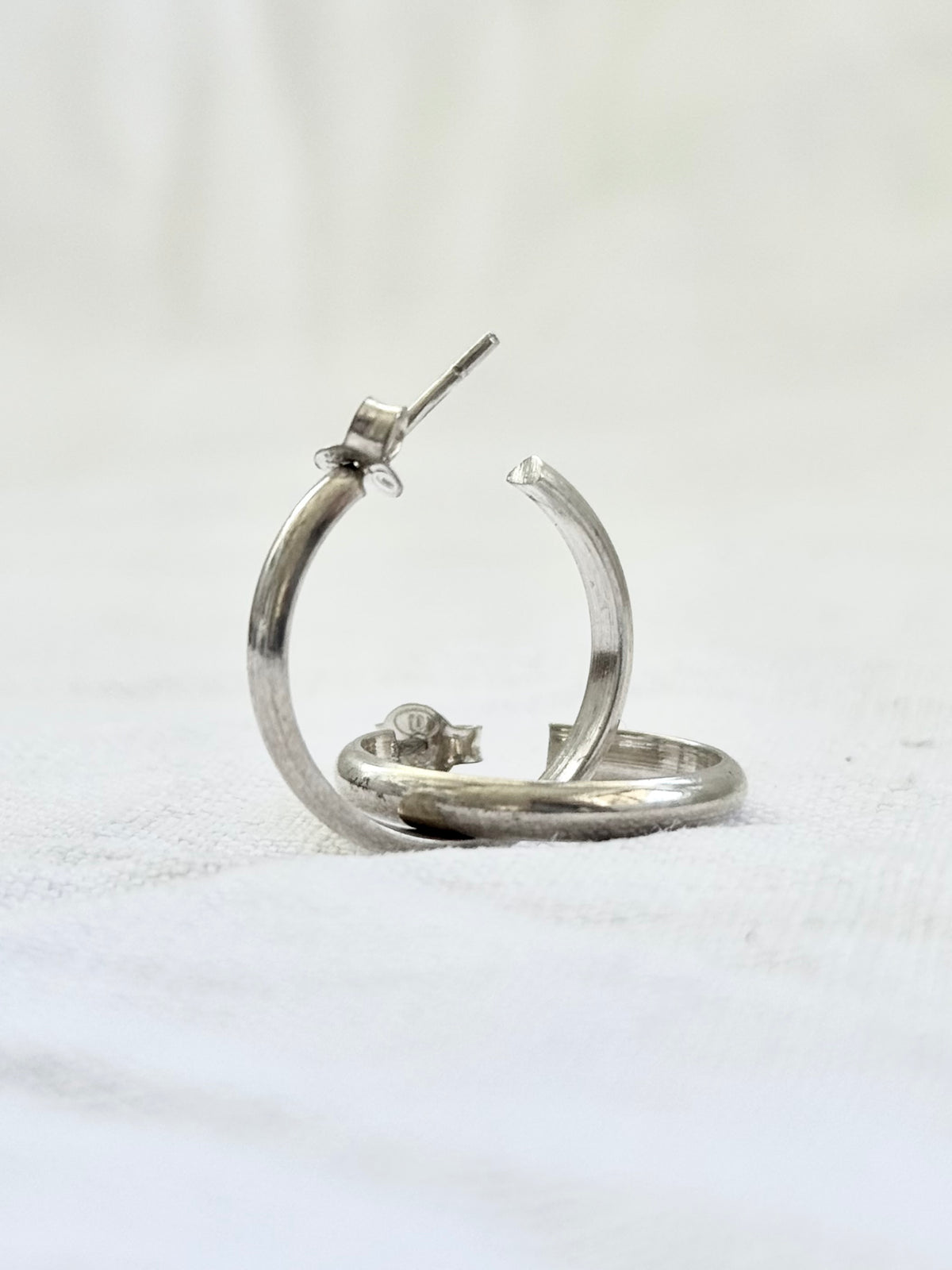 .20mm hoop .925 boho lux modernist medium sized sterling silver hoop push in stud earrings