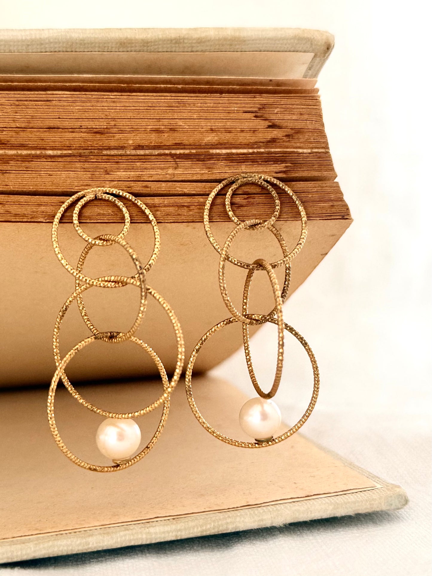 .2000s .925 silver 18ct gold plated CiCi designer Cascade Con Perla drop dangle sway designer old stock new Earrings