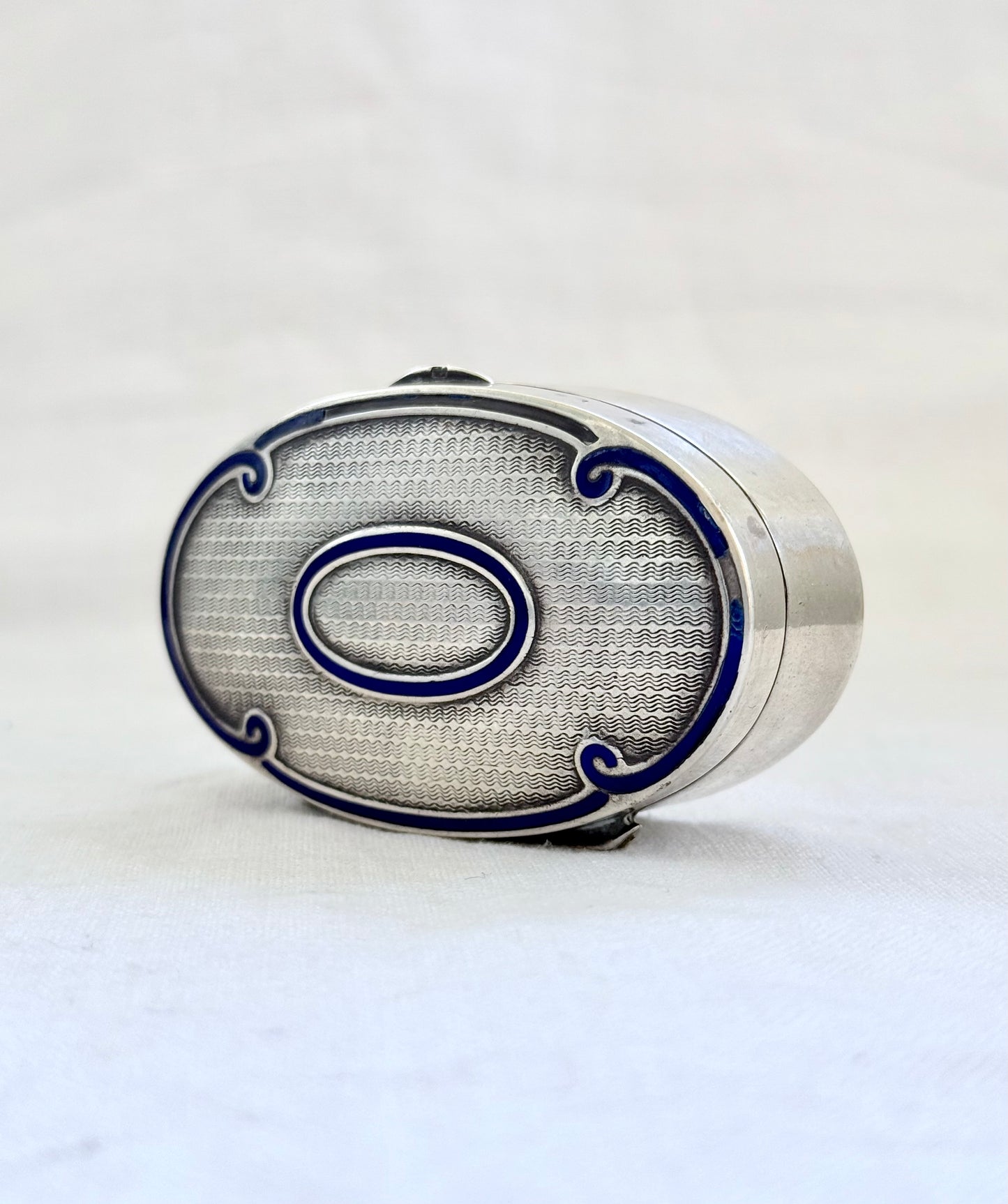 .1912 .925 antique Edwardian fine solid sterling silver blue enamel well sized oval shaped lidded trinket box