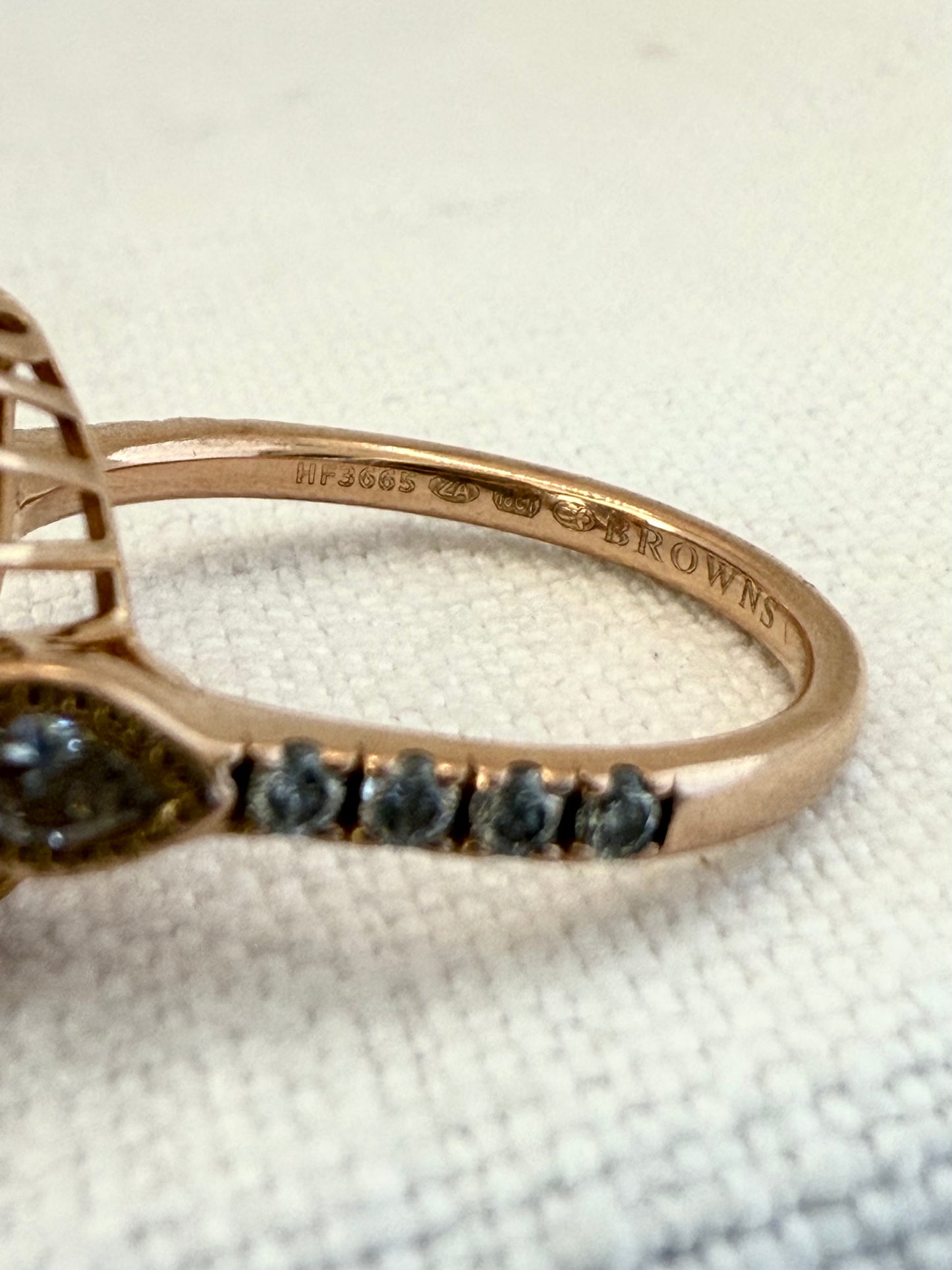 0.85ct 30 Diamond and Browns designer large Oval Pink Morganite gemstone 18ct luxury gold halo ring