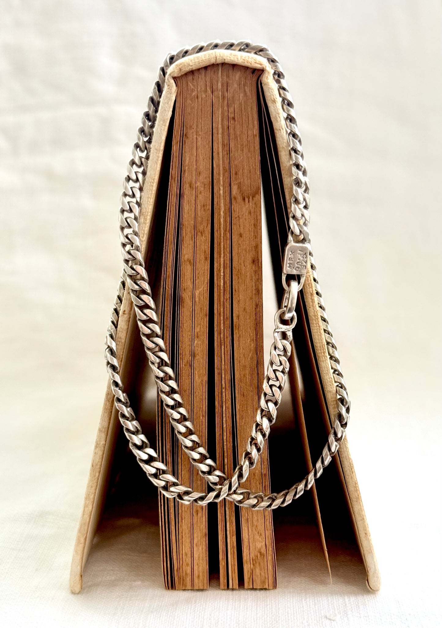 .1950s .1960s .925 chunky Mexican Modernist chunky solid sterling silver fancy form curb chain necklace with oval extender clasp fitting