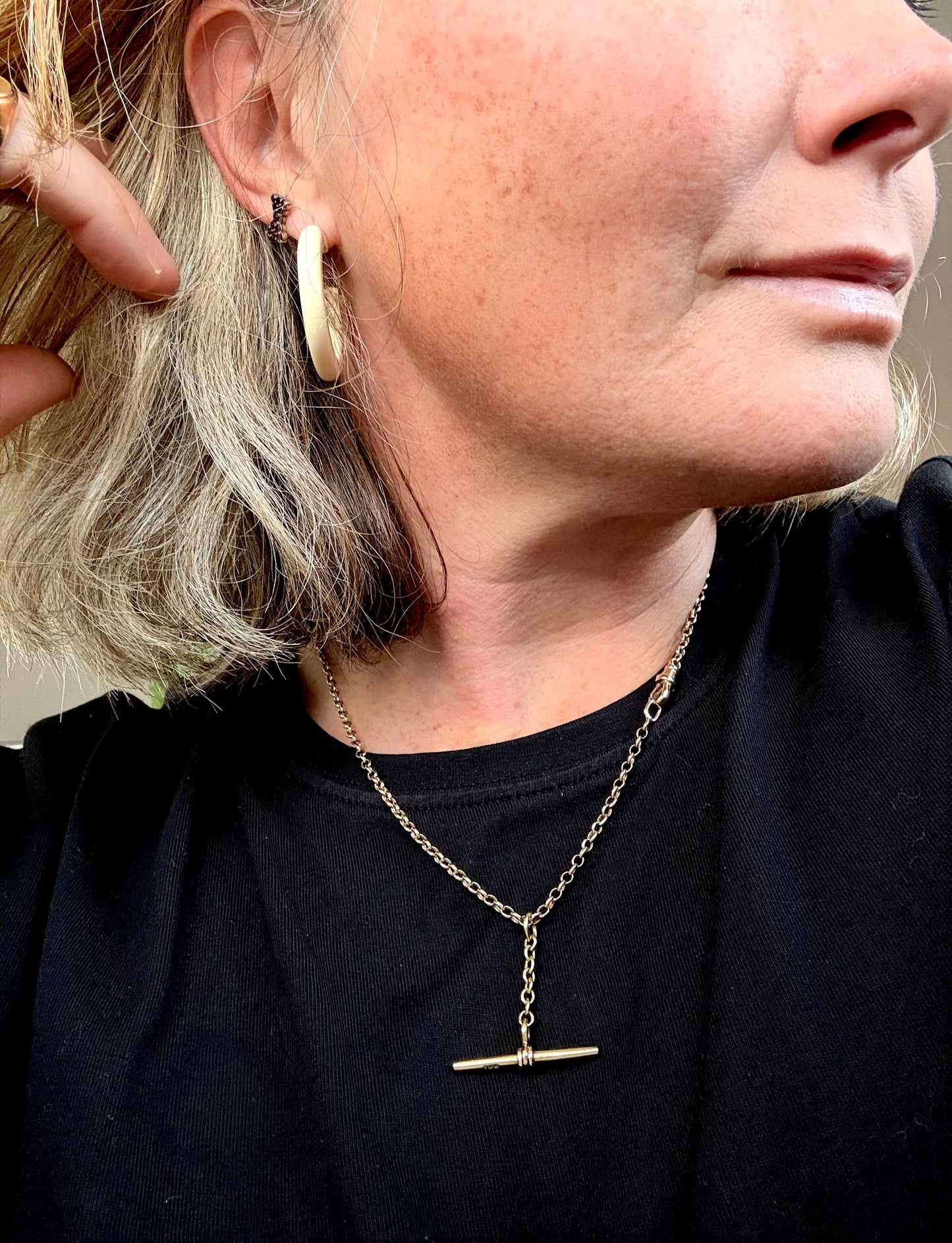 .375 .9ct gold perfect 48cm long yellow gold Rolo Chain T-bar toggle fob chain fob dog clasp chain necklace. This is the perfect yellow gold fob chain