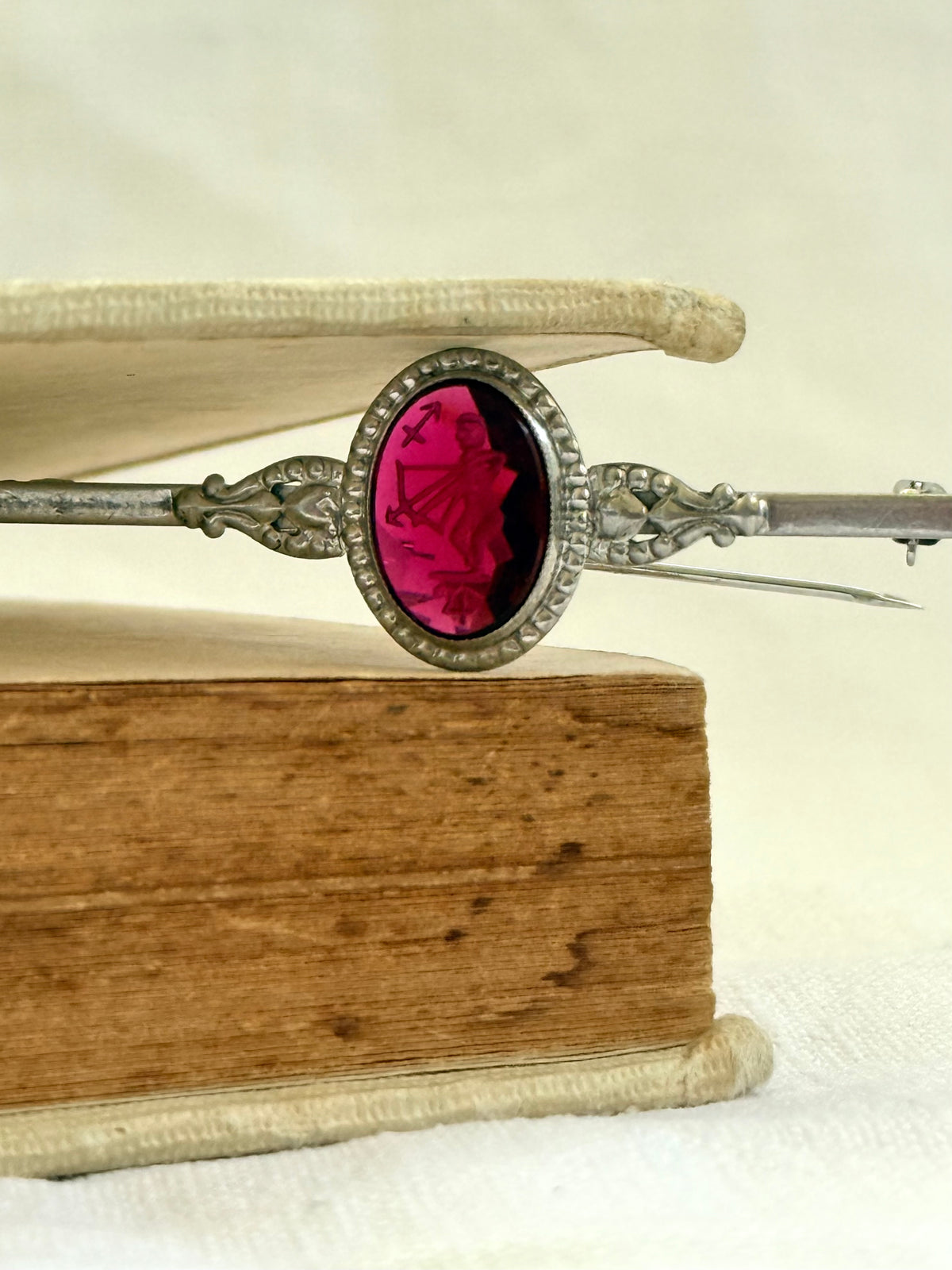 .1920s .925 Art Deco revival 1940s Zodiac Sagittarius reverse crystal glass intaglio sterling silver bar brooch