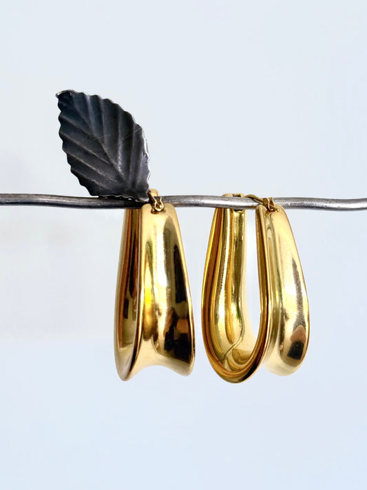 .14ct .1970s .1990s .585 designer Italian modernist high carat yellow gold u shaped horseshoe form oversized Milor designer hoop gold clasp drop earrings