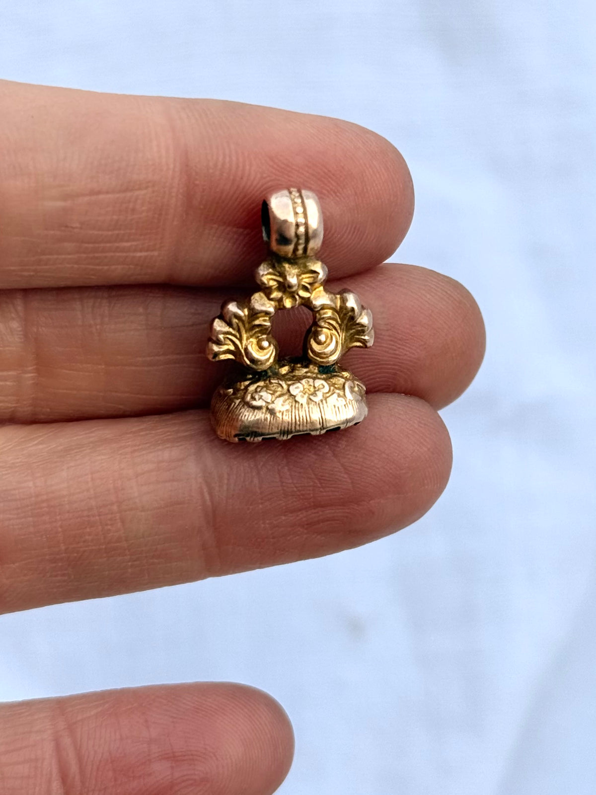 .1800s .1830s .375 .9ct antique Baroque revival Georgian hand carved solid rose gold “Sanah” engraved Onyx gemstone wax seal fob pendant