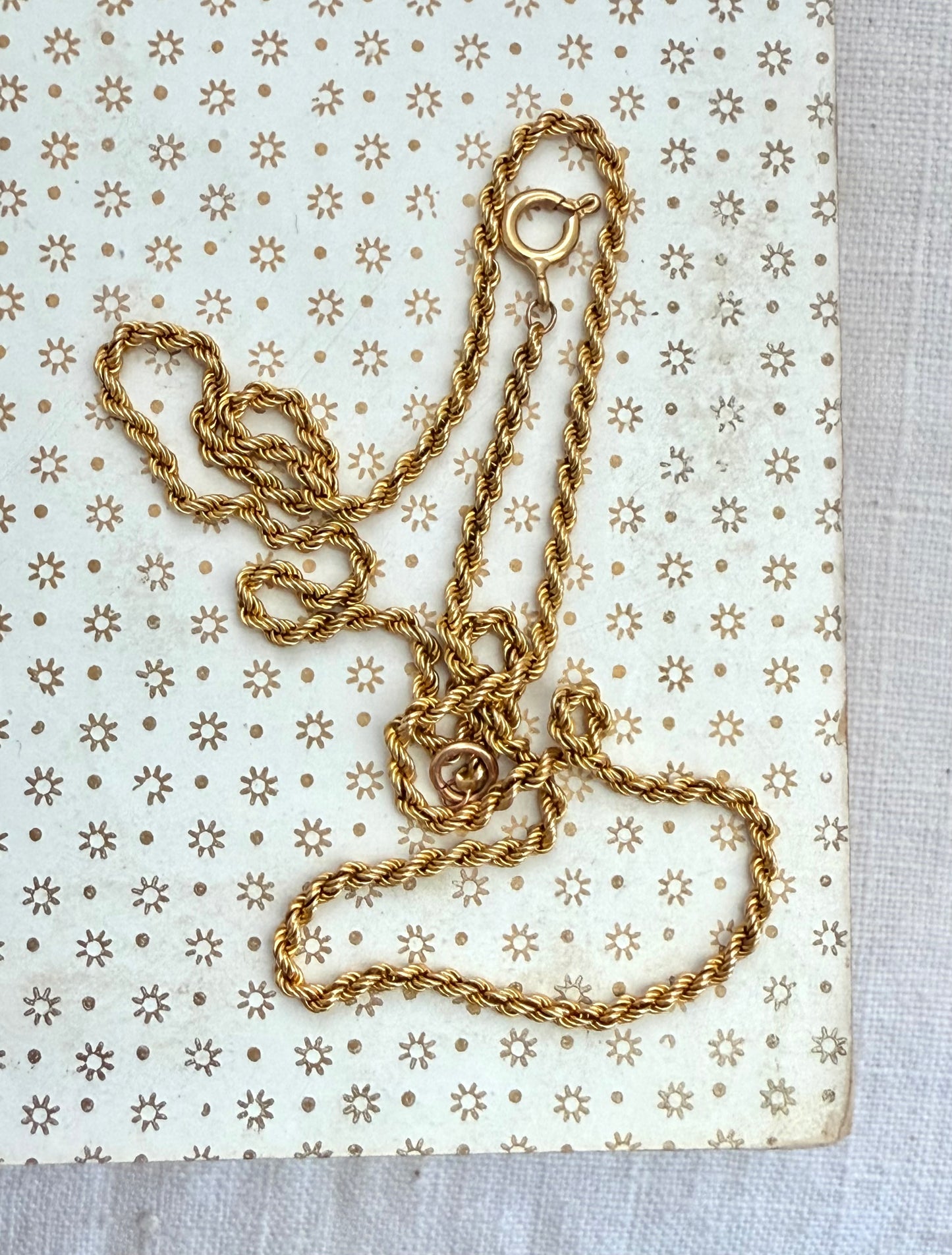 .18ct .1900s .750 buttery gold high carat gold wheat weave rope chain necklace