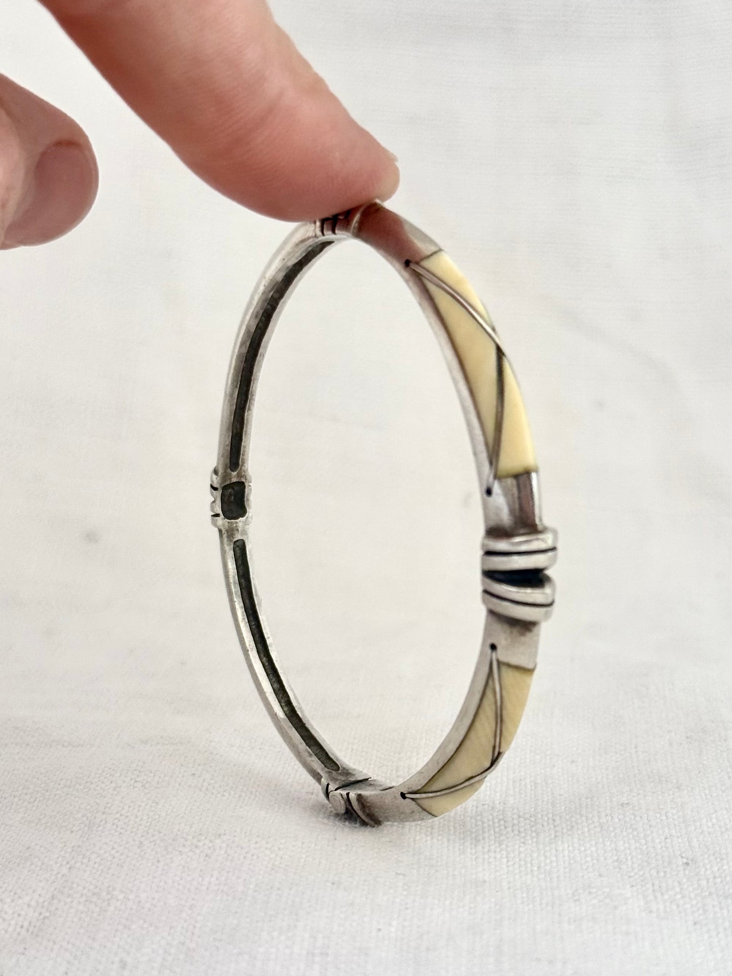 .1940s .1950s .925 modernist silver and ivory inlay tribal style MCM designer clasp bangle