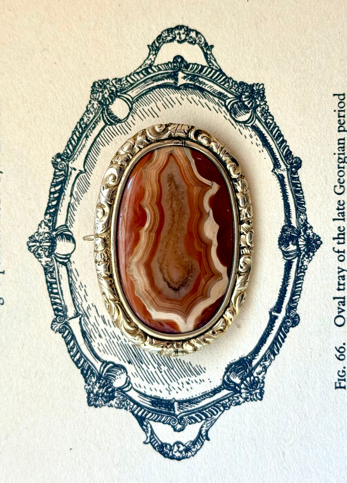 .1850s .1870s antique crystalline geological form Agate Victorian cased gold baroque style romantic red agate stone form oval brooch