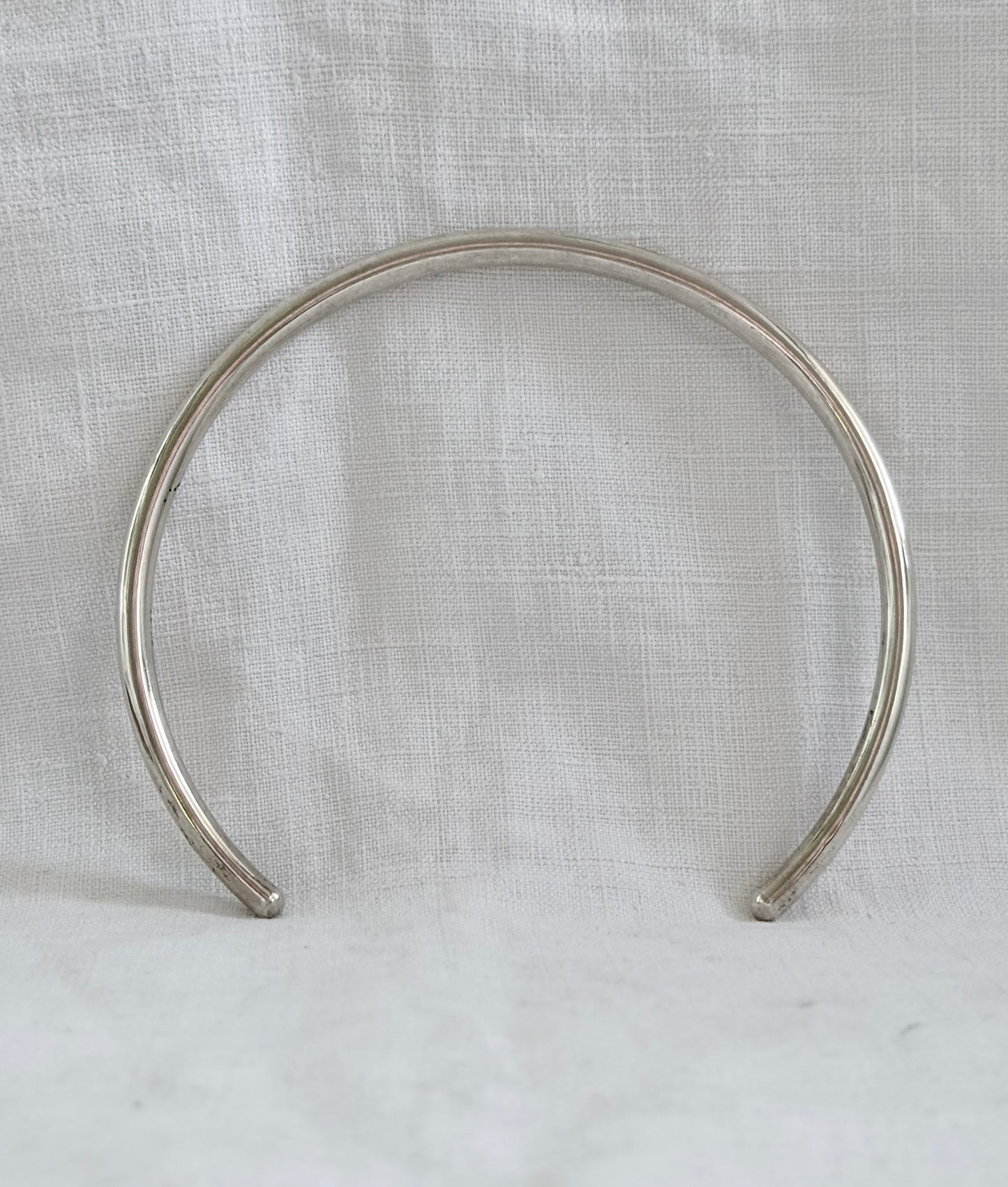 1960s .1970s .925 artisan made modernist Mexican Taxco silver tube choker neckpiece