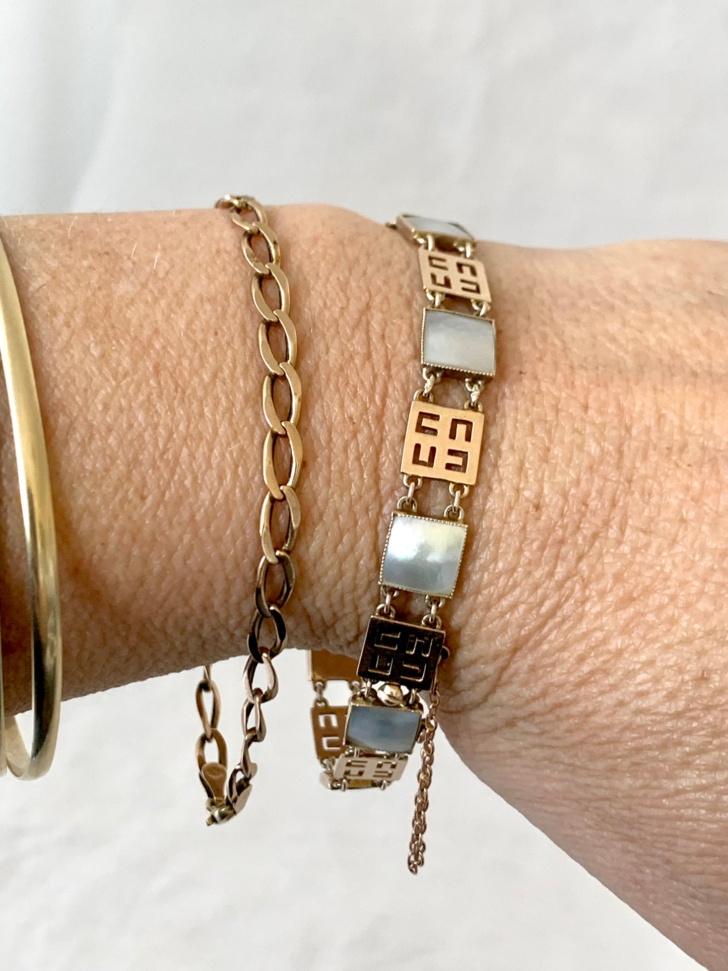 .1960s .1970s .375 retro long link curb 9ct gold chain bracelet