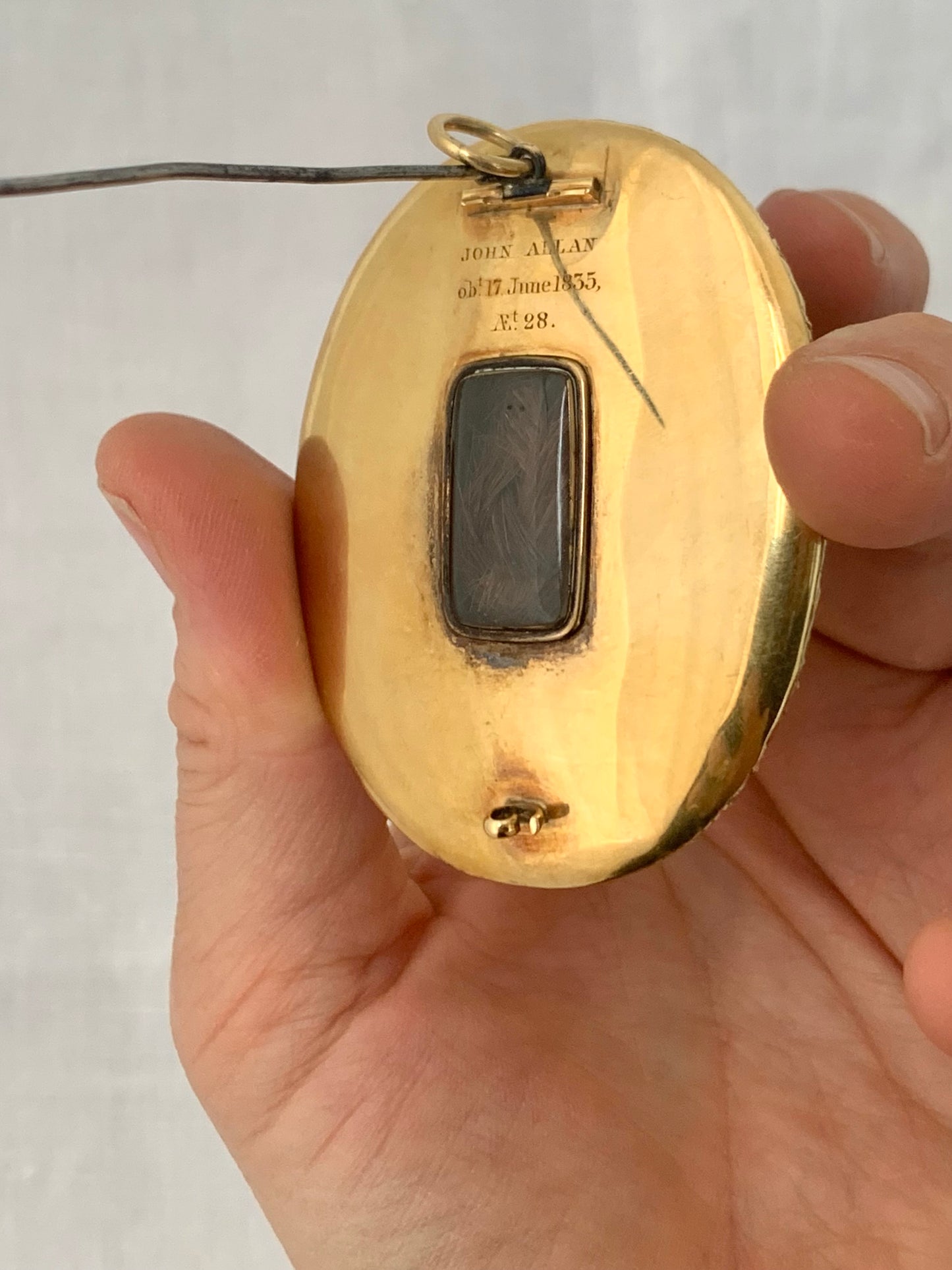 .1835 .18ct gold Georgian 17 June 1835 solid gold exceptional Georgian miniature English Gentleman hand painted Portrait Mourning wall art brooch and Pendant