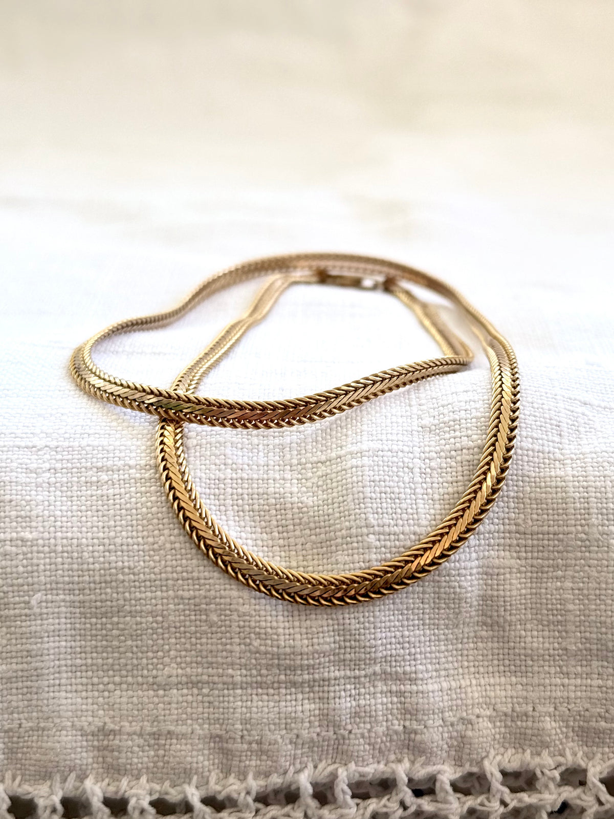 .1980s .1990s .375 .9ct gold classic solid flat snake chain tight link modernist yellow gold classic snake chain necklace