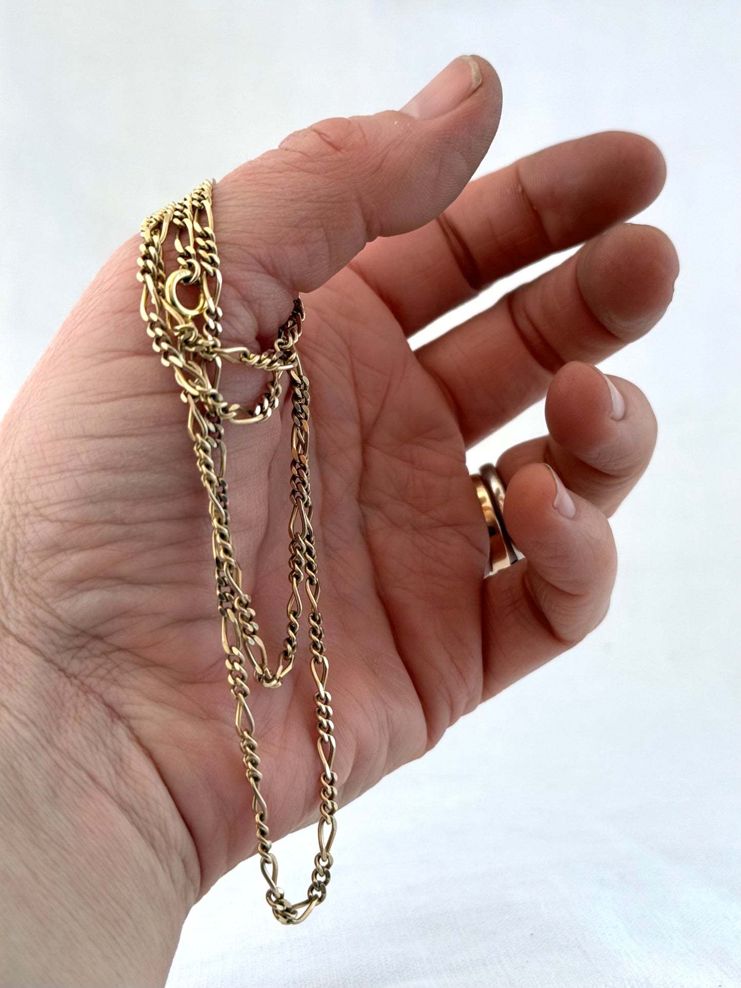 .1970s .375 .60cm long .9ct gold buttery gold retro Figaro gold chain classic well sized Figaro chain link necklace