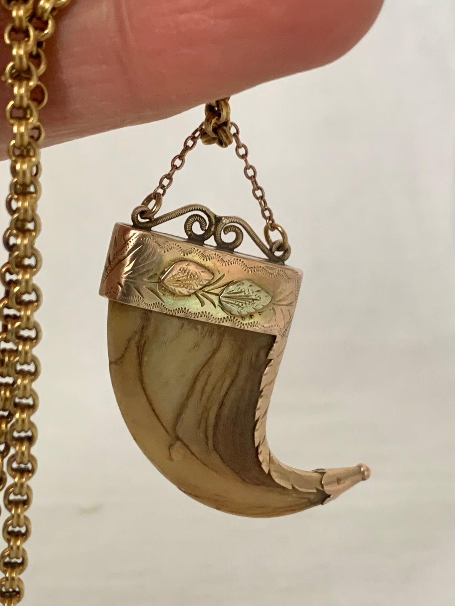 1800s 9ct gold green red and yellow gold detailed exceptionally beautiful Victorian era Antique fine gold tiger lion claw pendant