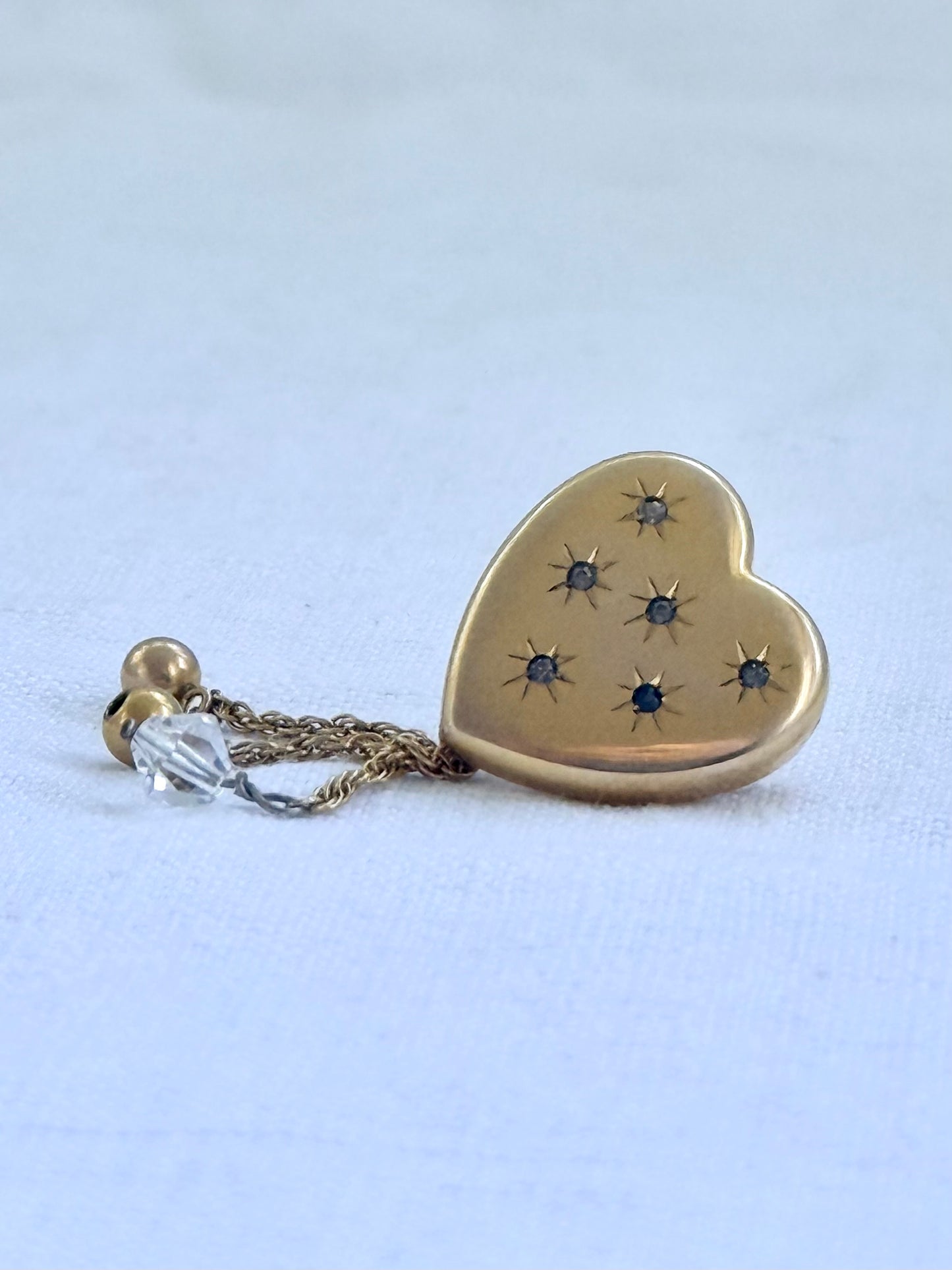 .10k gold plated .1940s American diamanté star set heart brooch