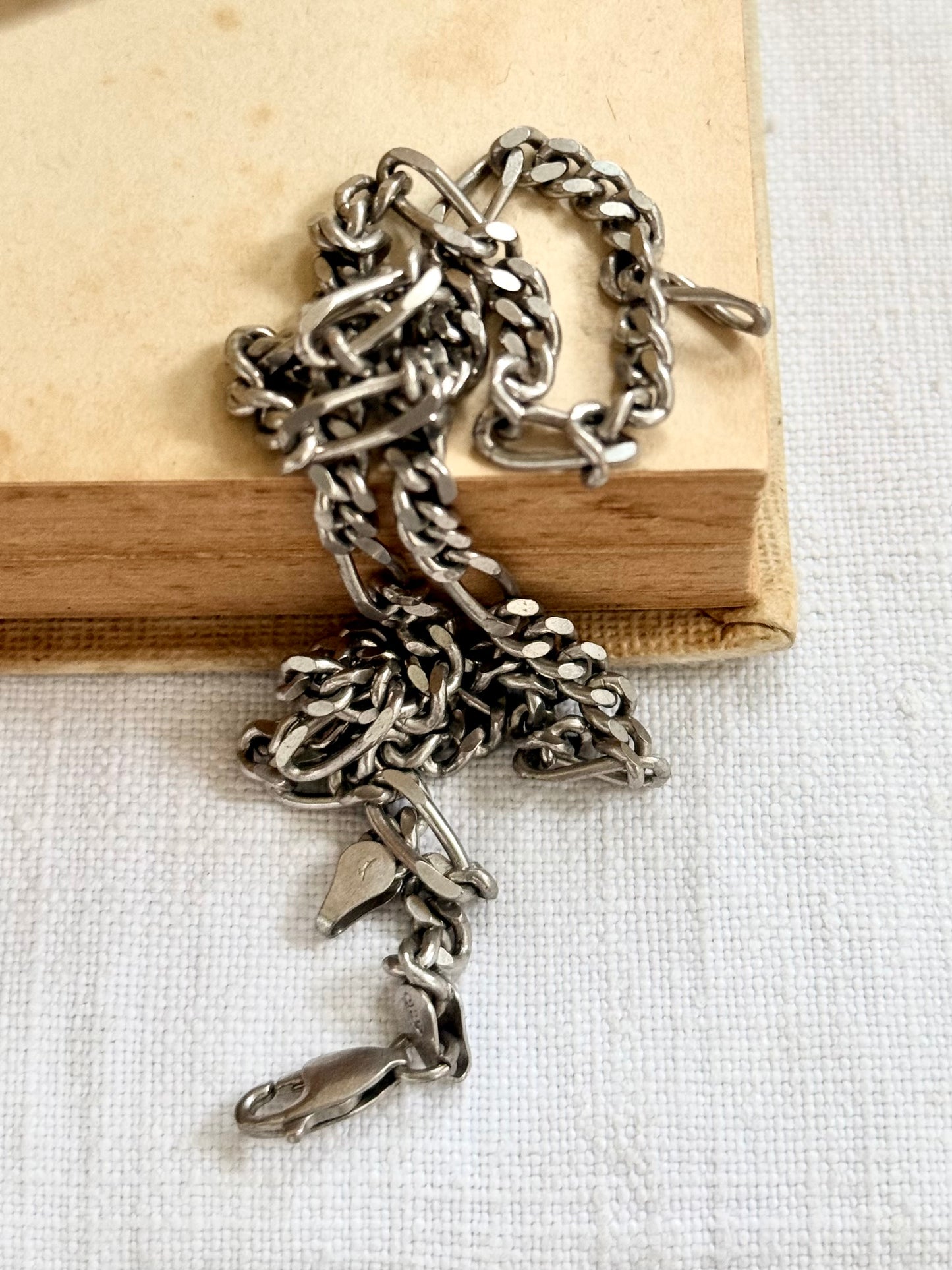 .1970s .925 .42cm retro perfect sterling silver chunky link well made Figaro chain modernist chain link necklace