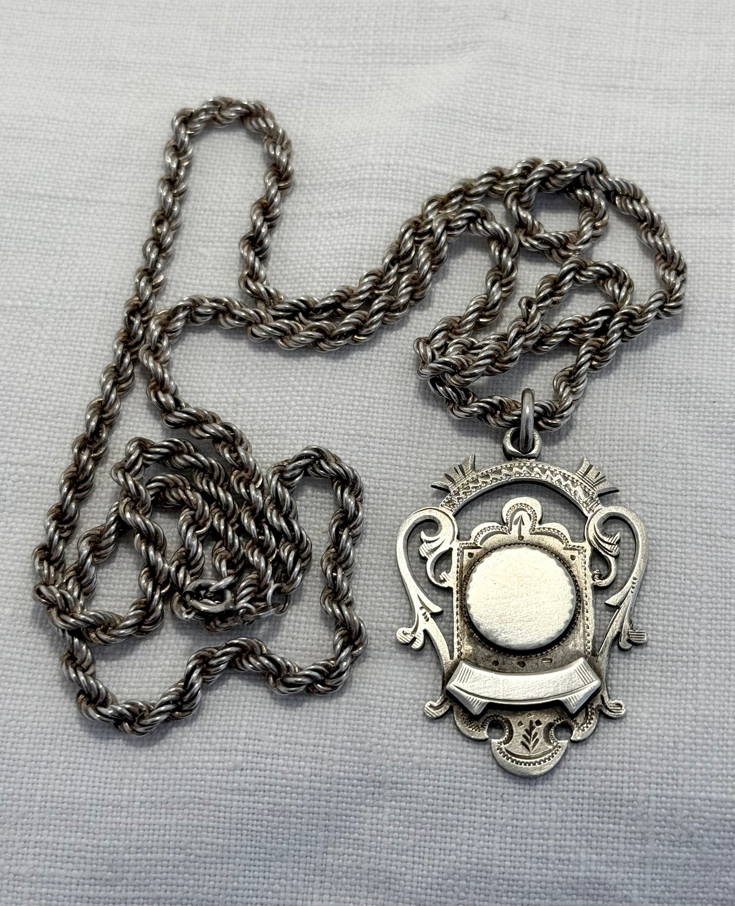 .1901 .925 antique beautiful open fret sterling silver fob medallion on 71cm long retro chunky rope chain necklace