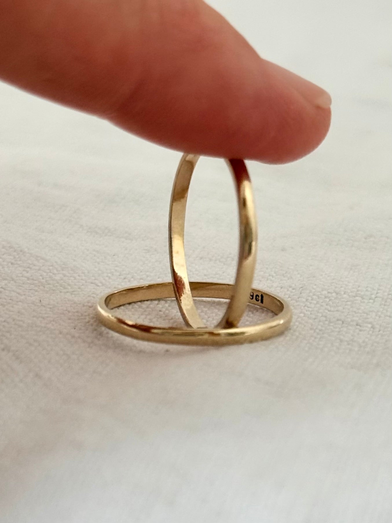 .375 .9ct warm yellow gold classic 1.8mm wide gold stack ring band