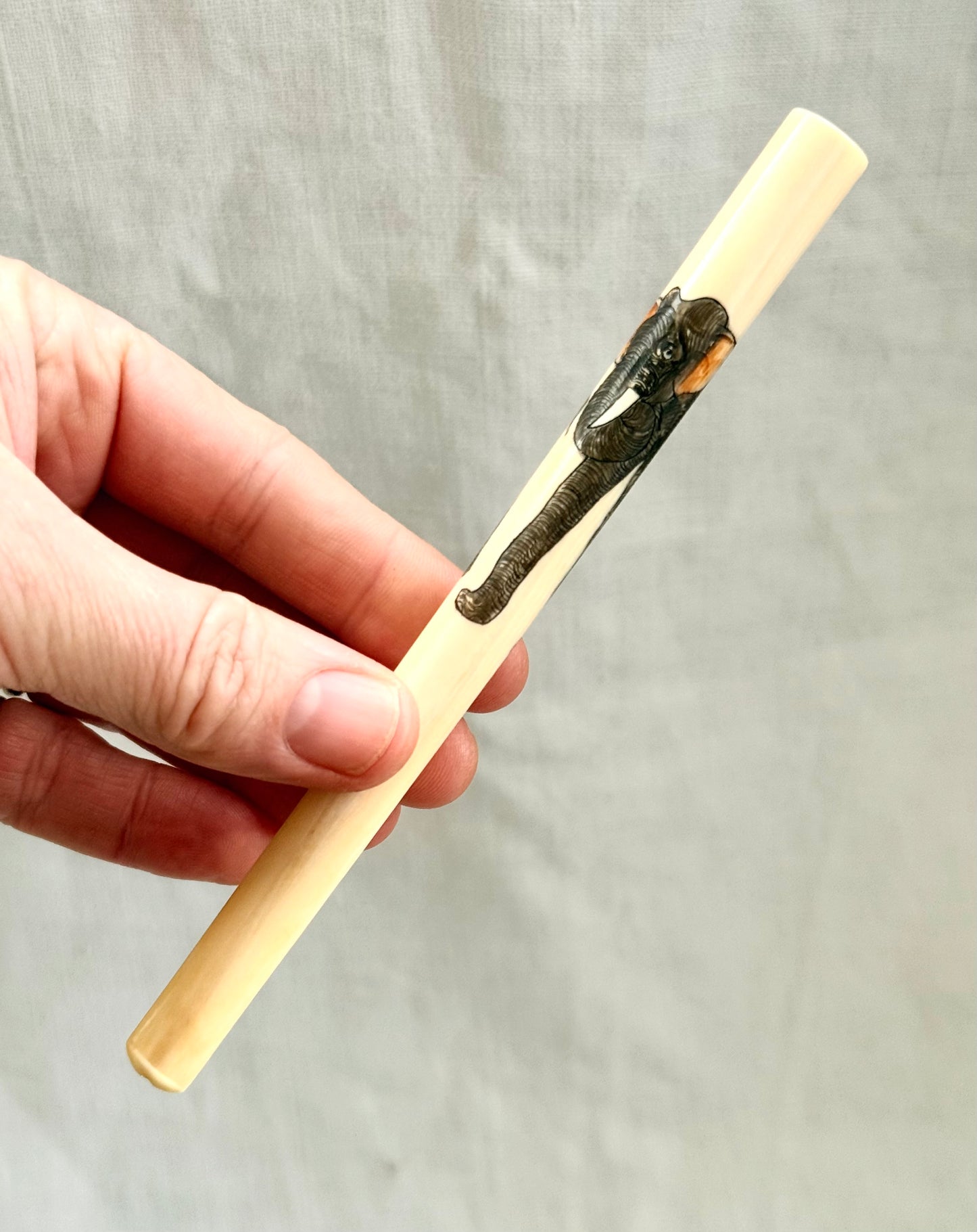 .1900s .1910s Chinese Meiji era incised elephant design ivory cigarette holder