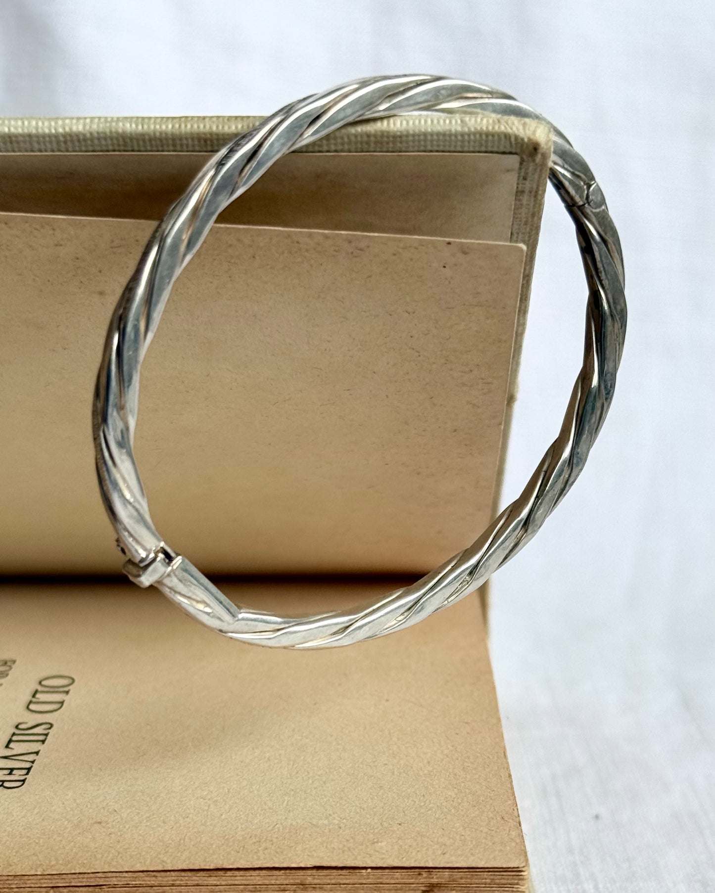 .1960s .1970s .925 solid sterling silver woven rope weave silver textured modernist clasp bangle