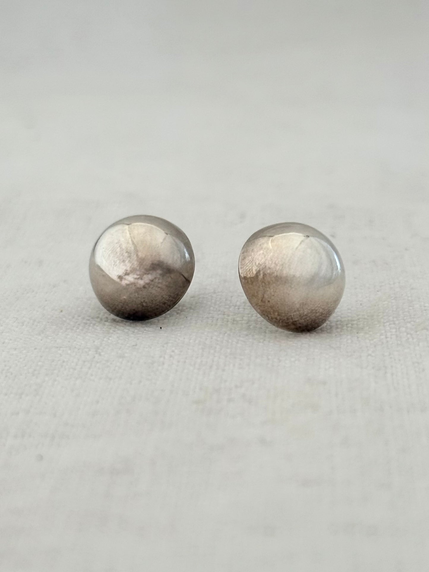.1970s .1980s .925 domed button Classic sterling silver medium domed button circle post stud earrings