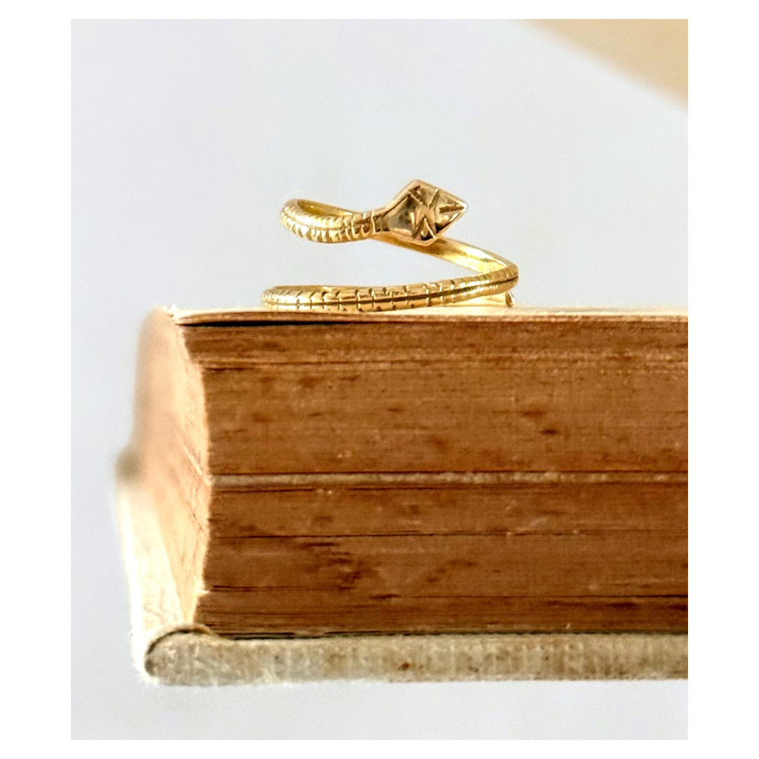 .1910s .1920s .20ct .833ct Arts & Crafts hand made high carat gold coiled serpent snake ring