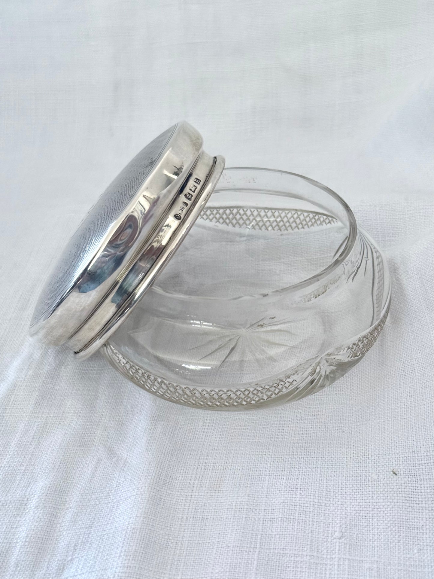 .1929 .925 antique Art Deco fancy engraved engine turned round pressed pattern bubble glass sterling silver lidded vanity powder bowl jar