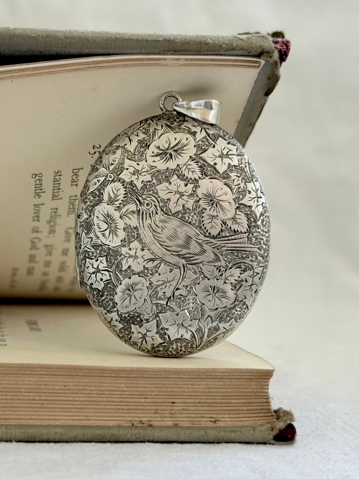 .1880s .1890s .925 large Victorian Aesthetic deep engraved Swallow and floral detailed antique French sterling silver locket